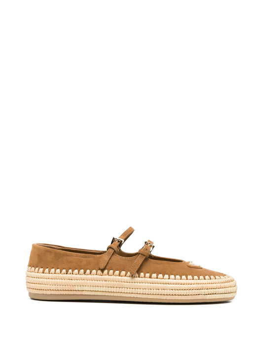 logo-detail espadrilles