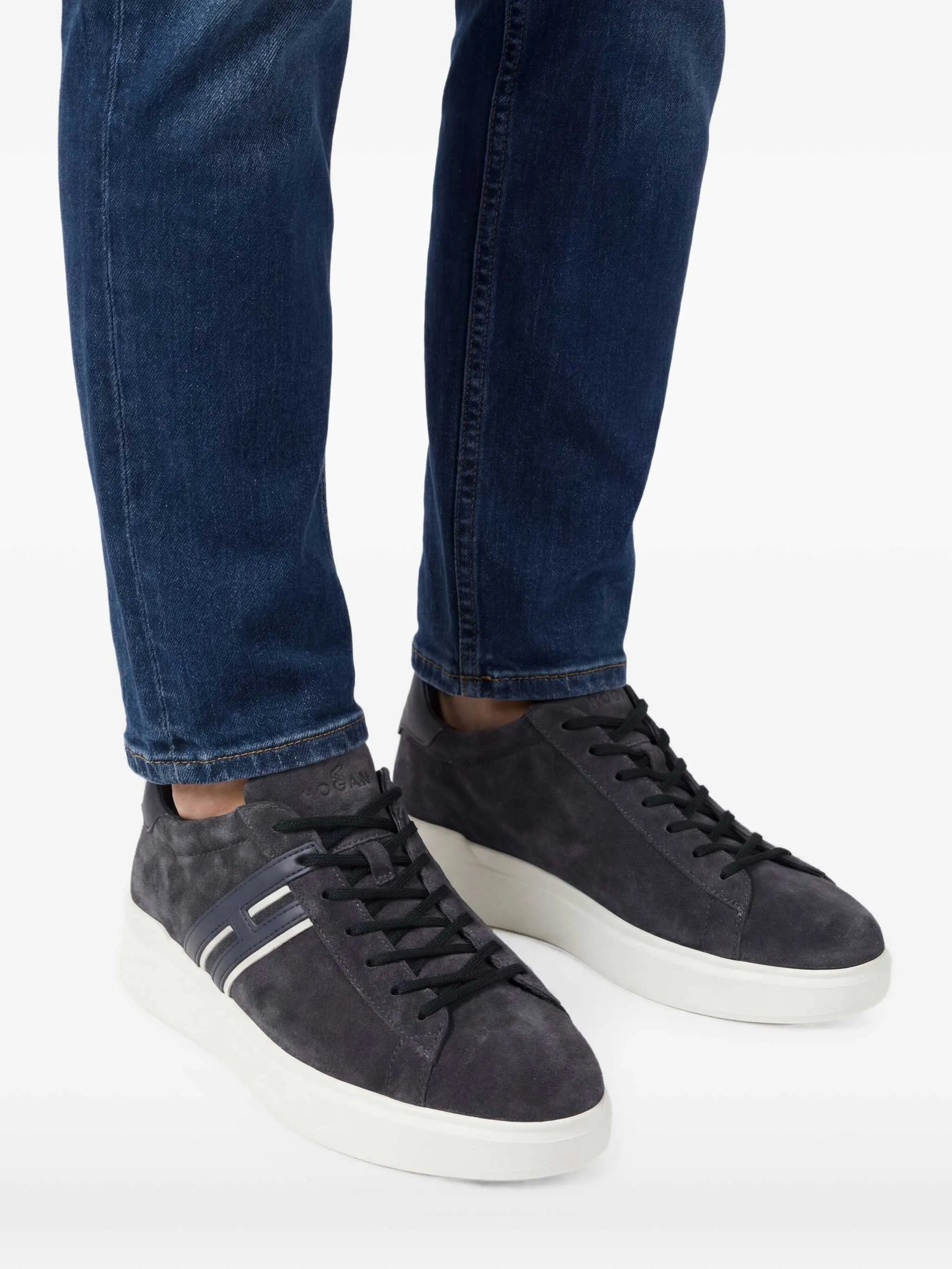H580 suede trainers
