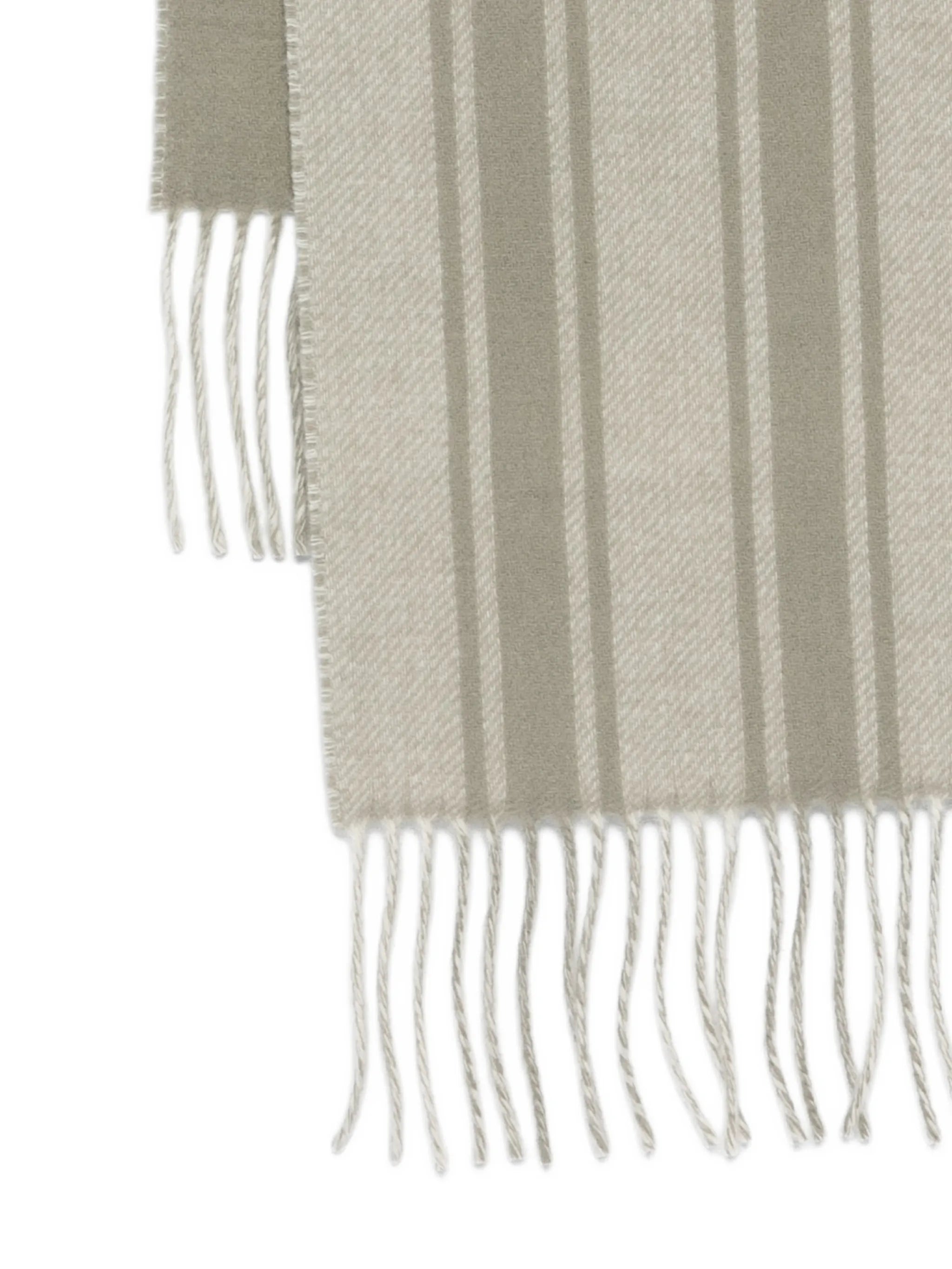 striped-pattern scarf