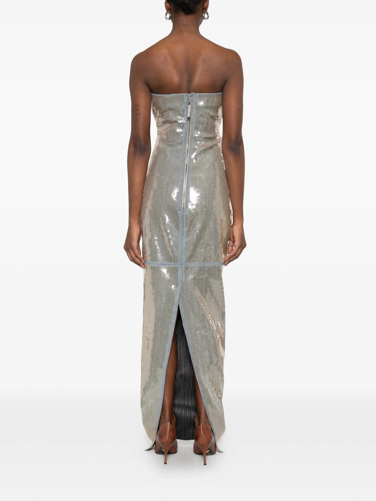 Prong gown