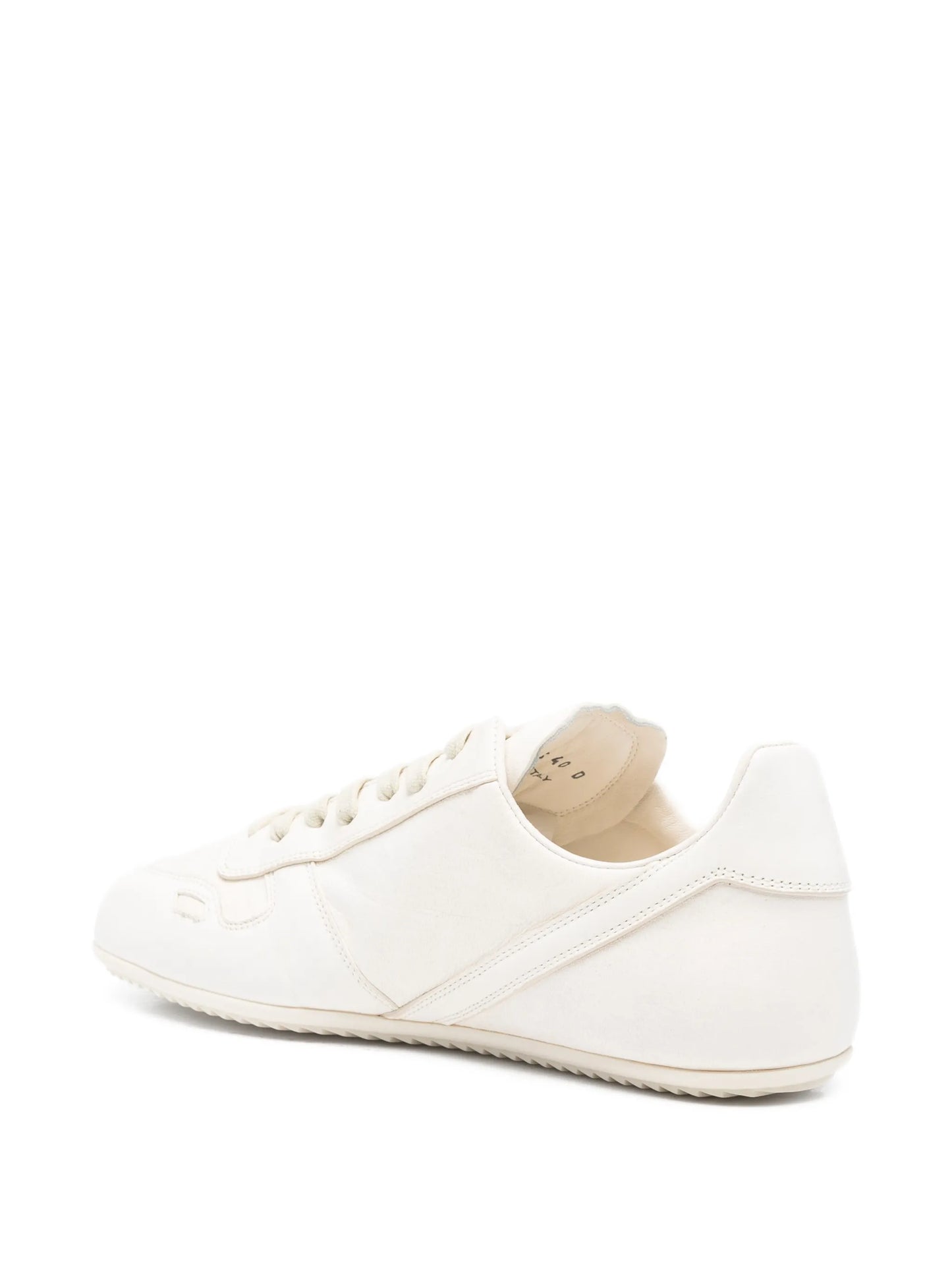Minimal low top leather sneakers