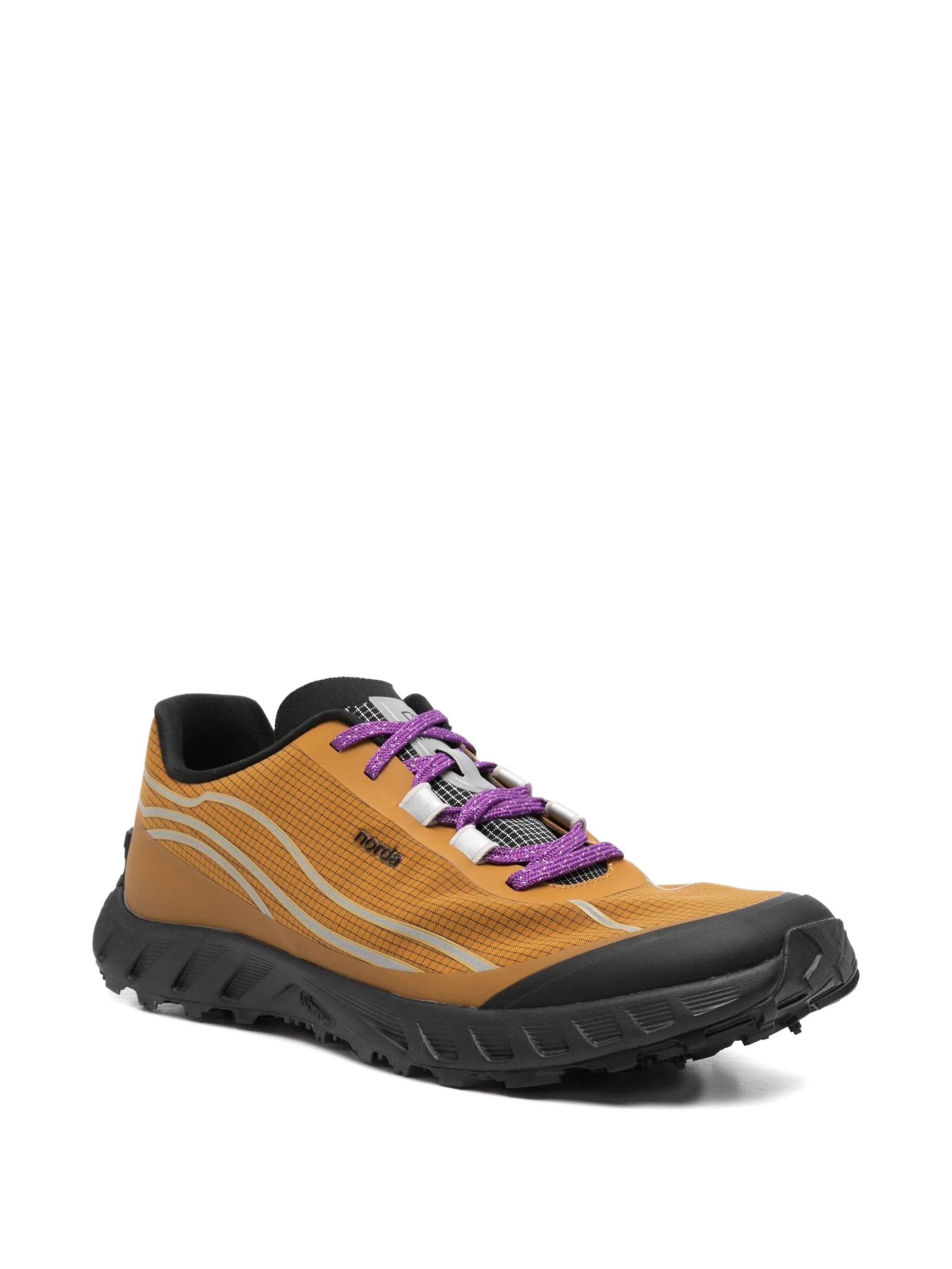 002 sneakers