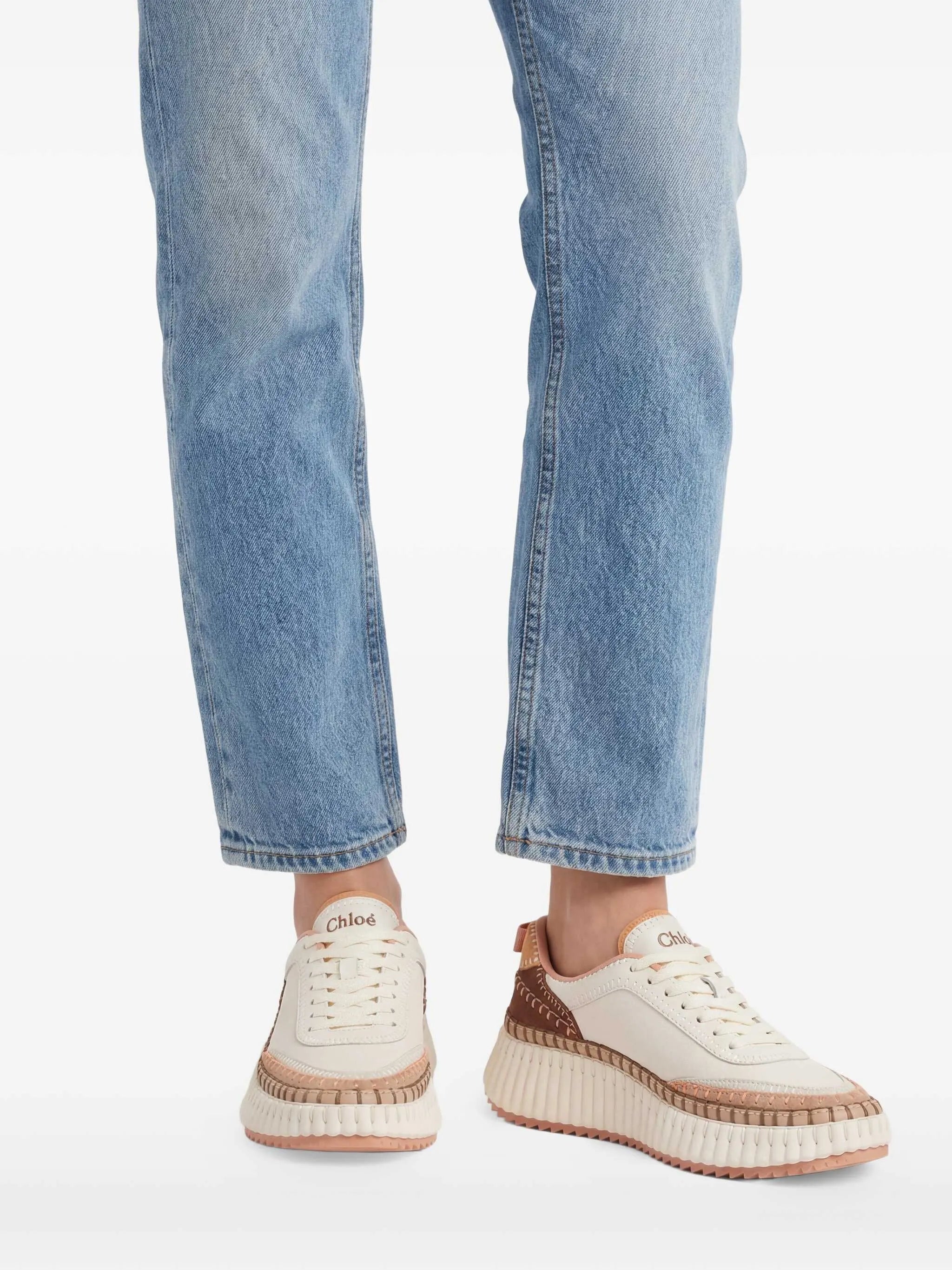 Nama sneakers