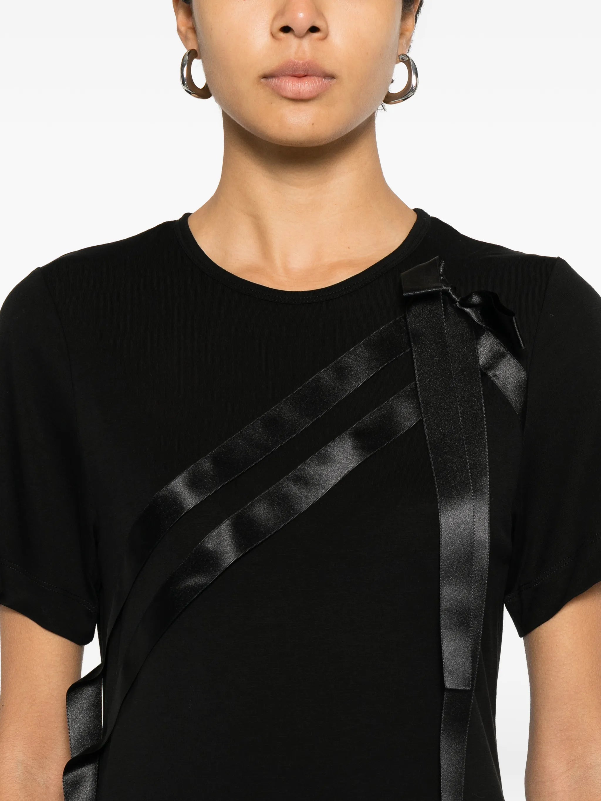 bow sash T-shirt
