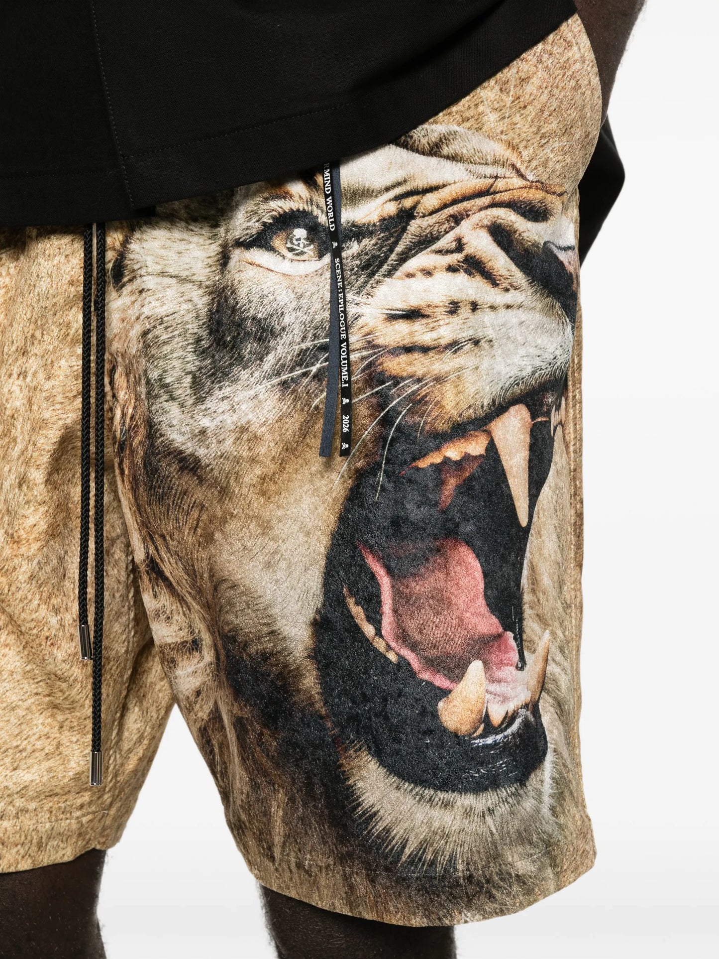 lion-print drawstring shorts