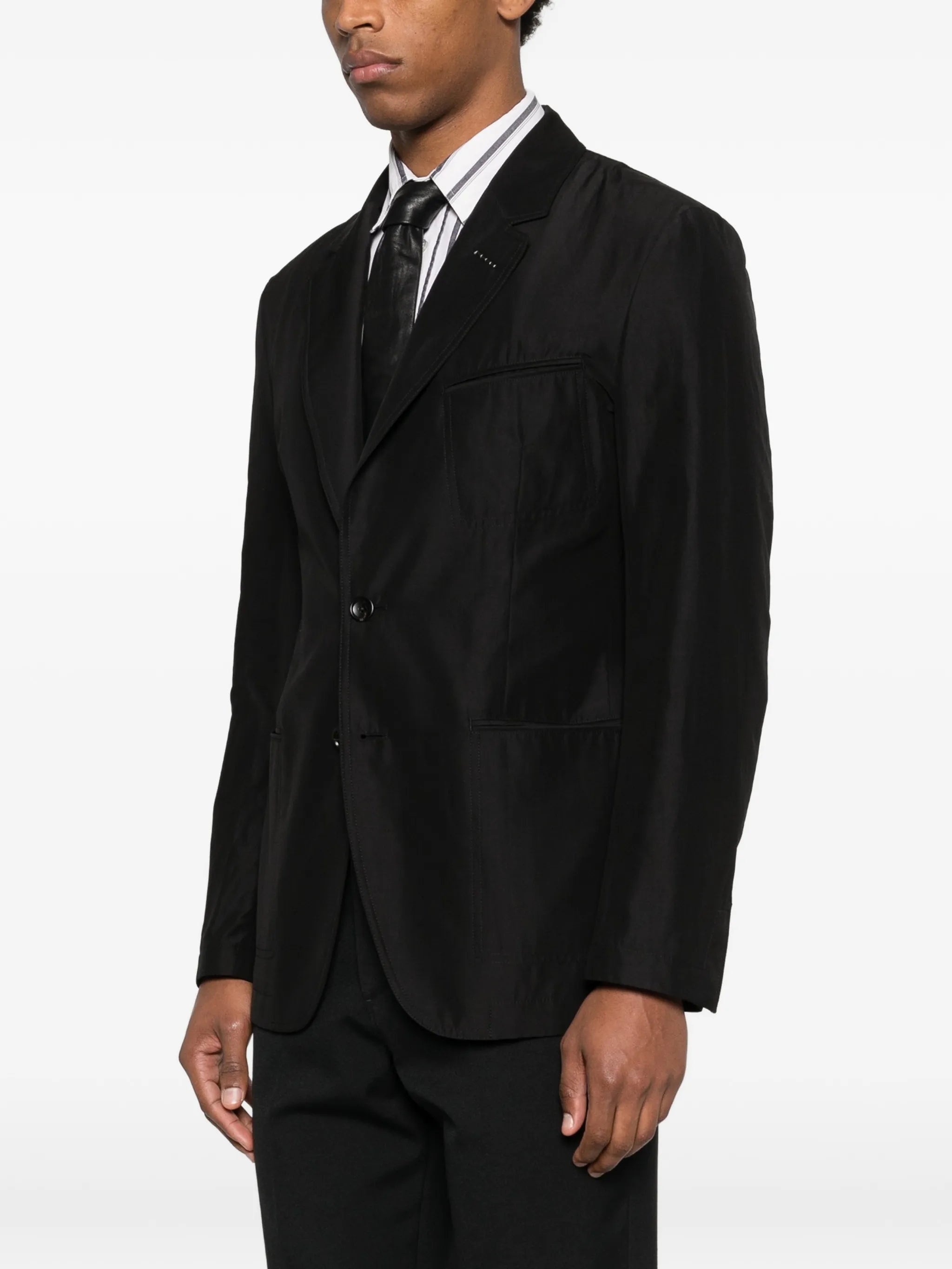 single-breasted blazer