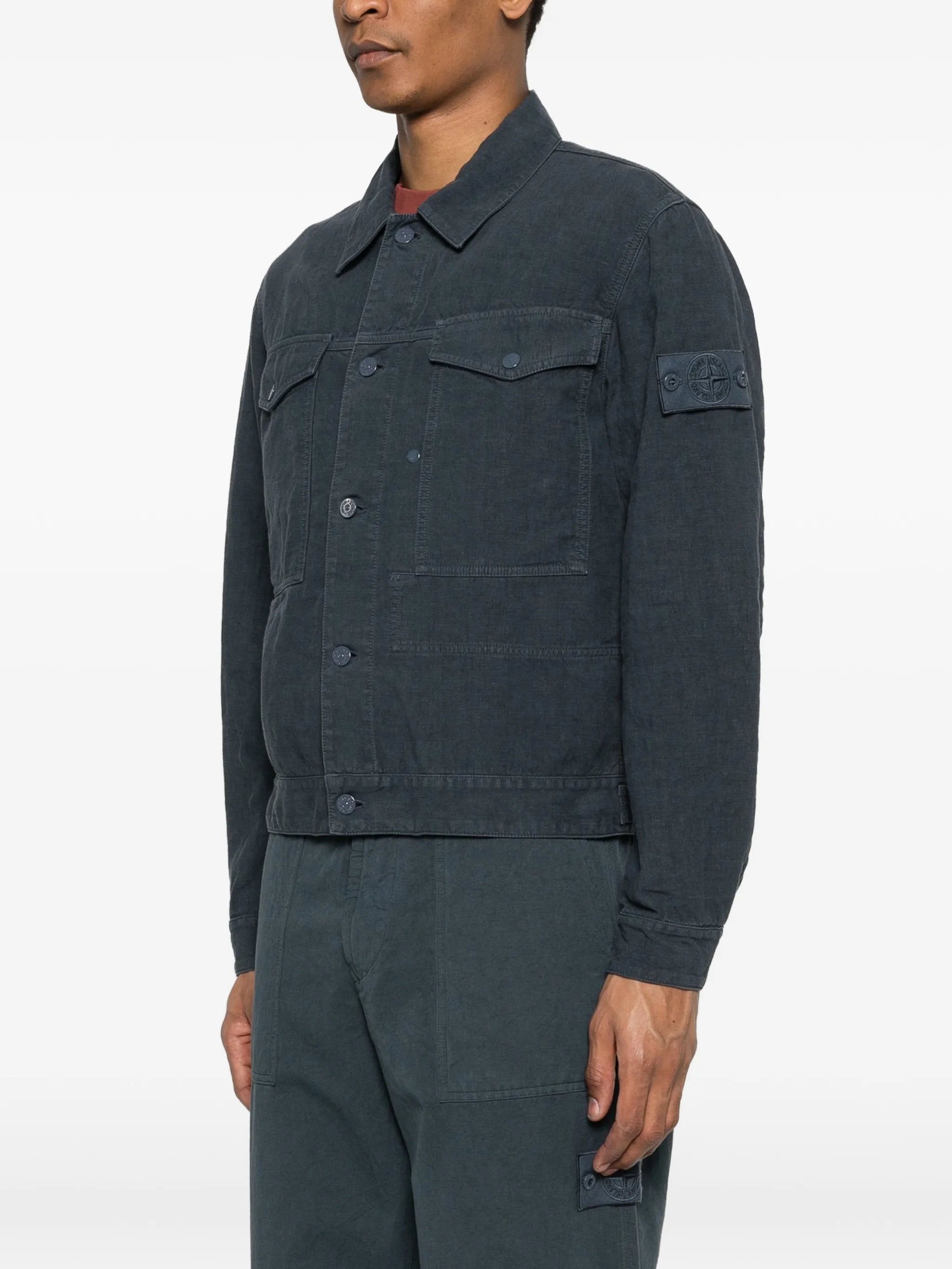 buttoned flap-pocket jacket