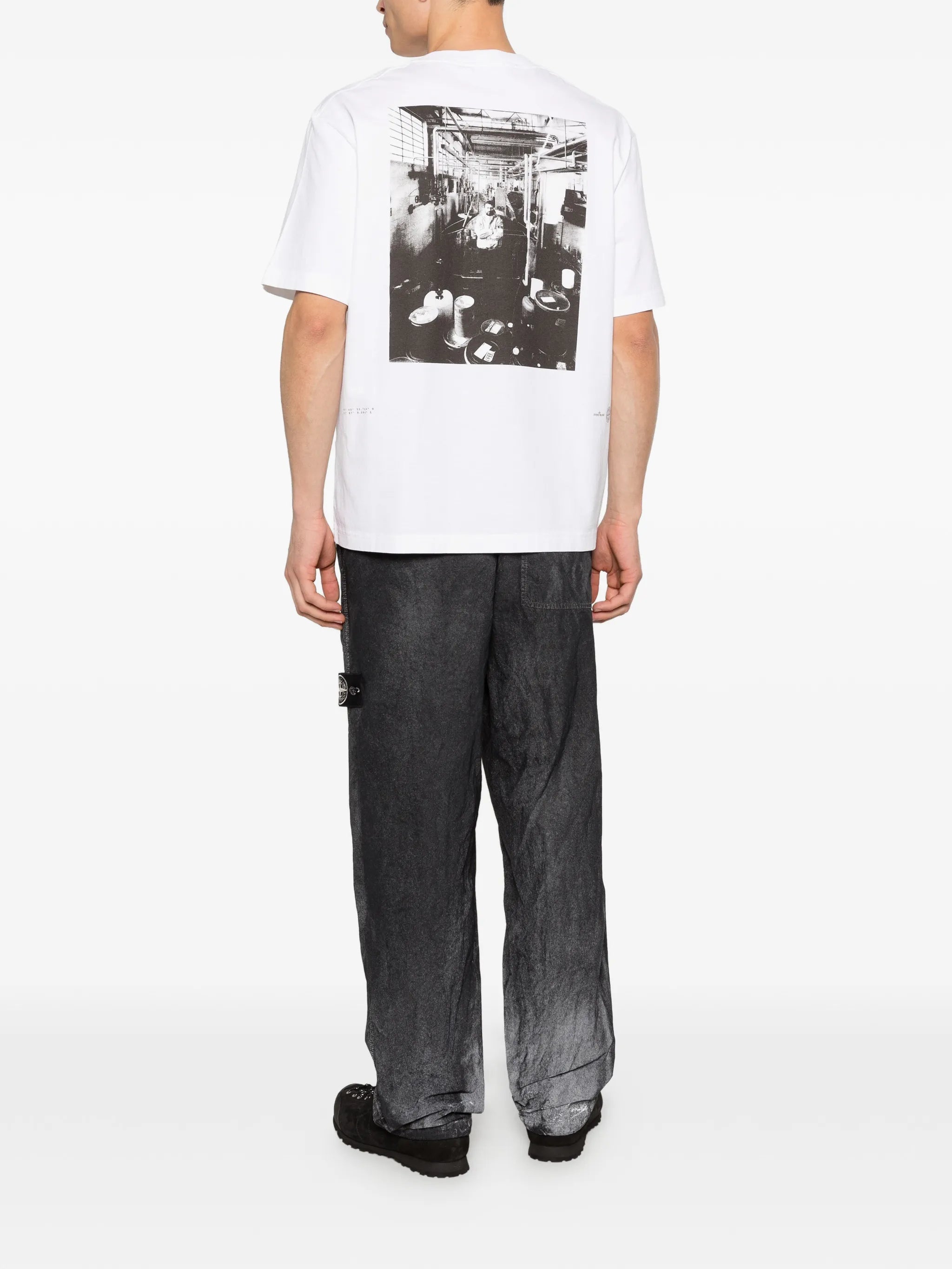graphic-print T-shirt