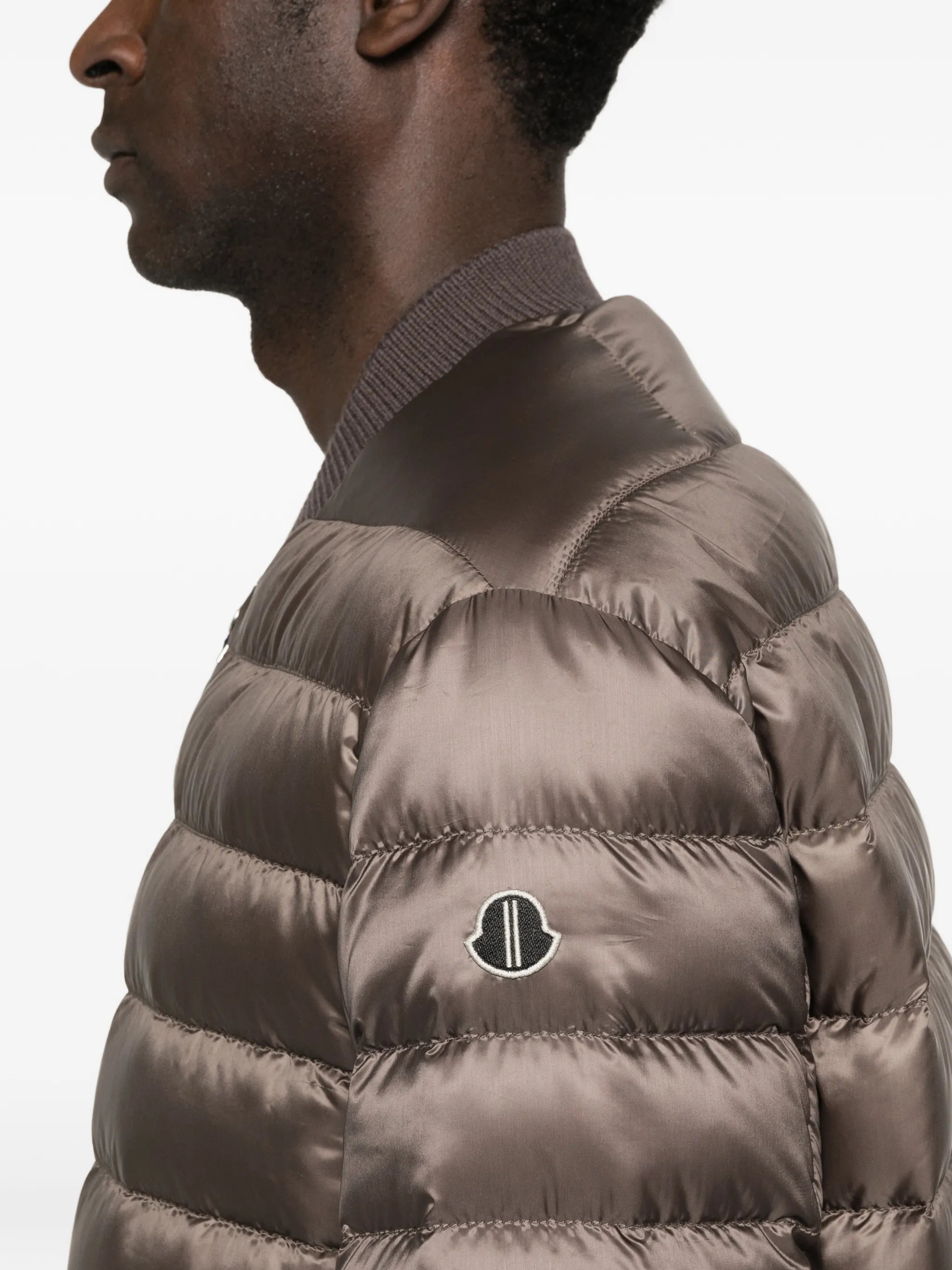 zip-fastening padded jacket
