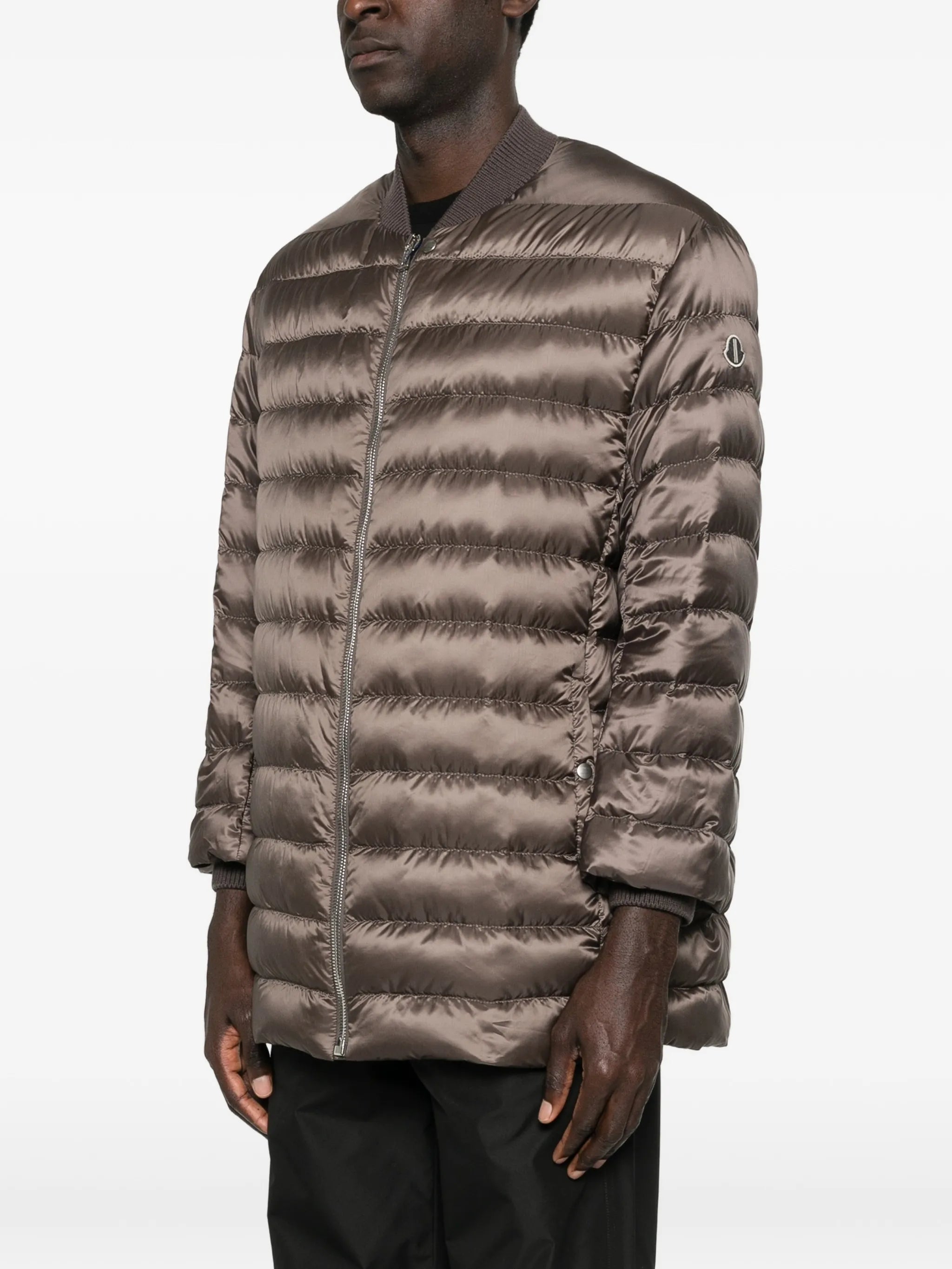 zip-fastening padded jacket
