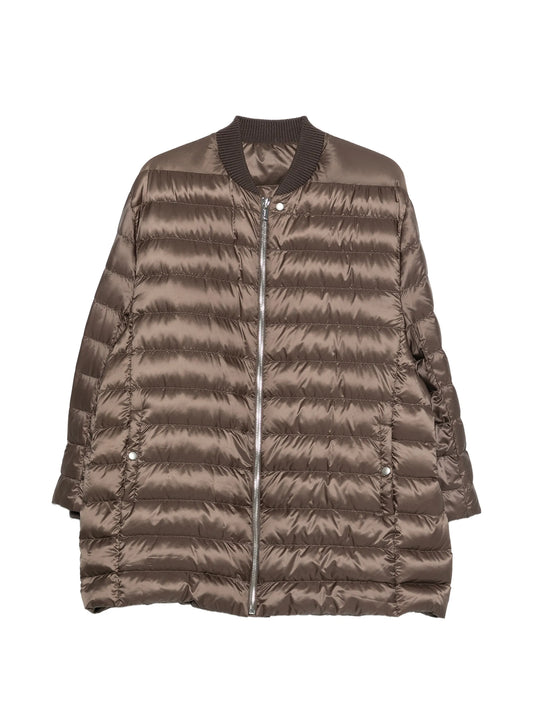 zip-fastening padded jacket