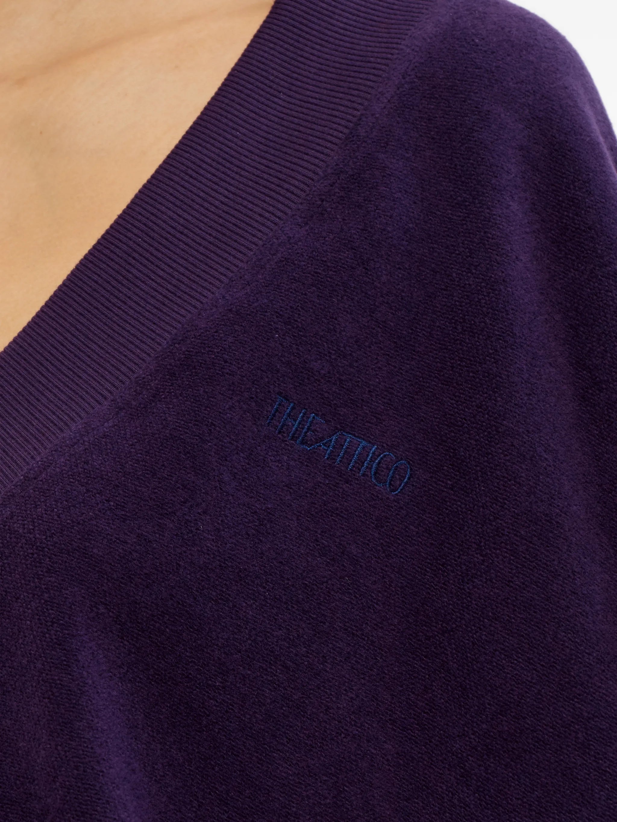 V-neck logo sweatshirt