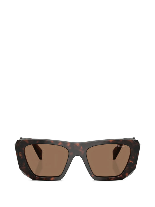 oversized sunglasses