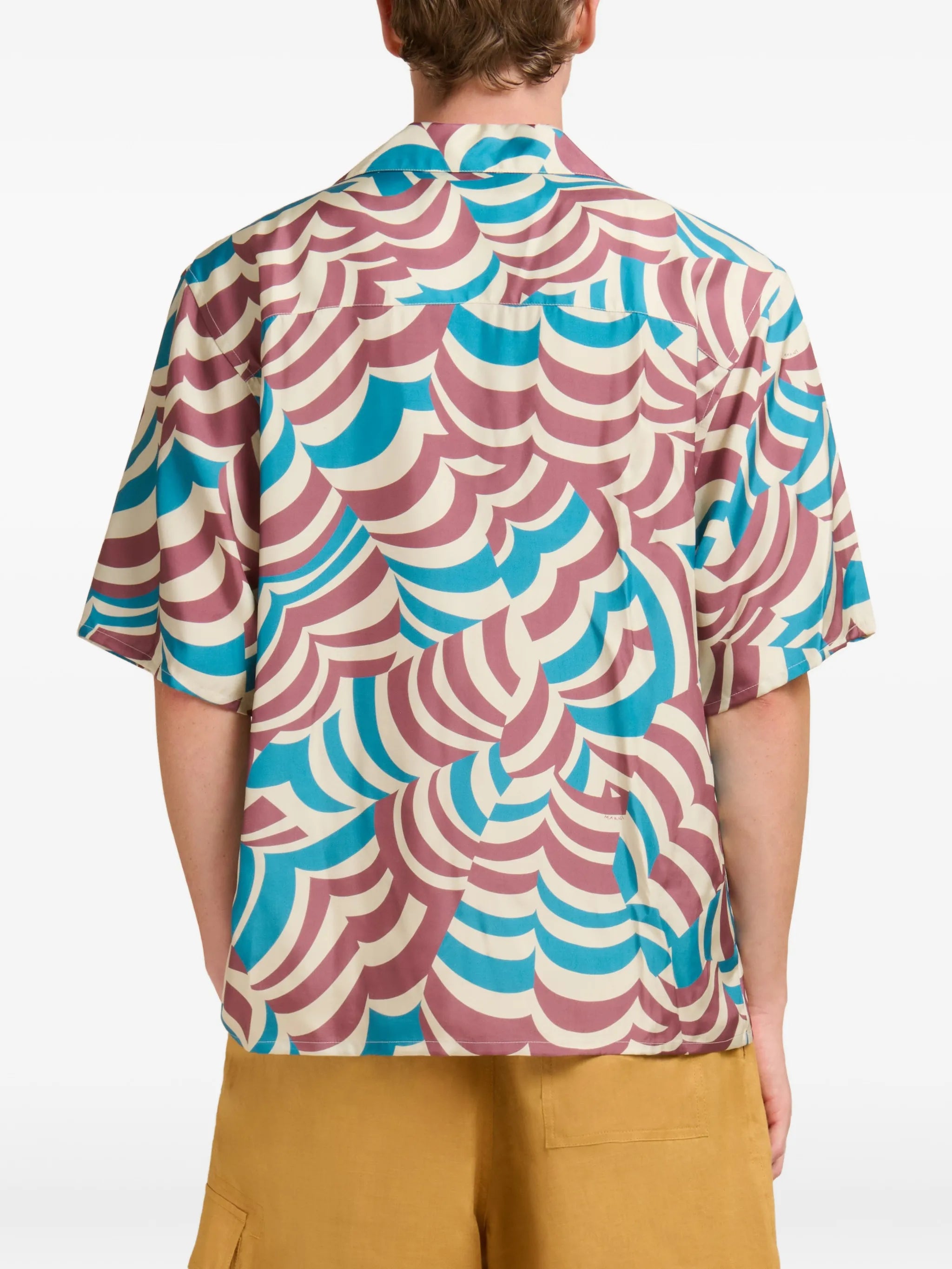 short-sleeves shirt