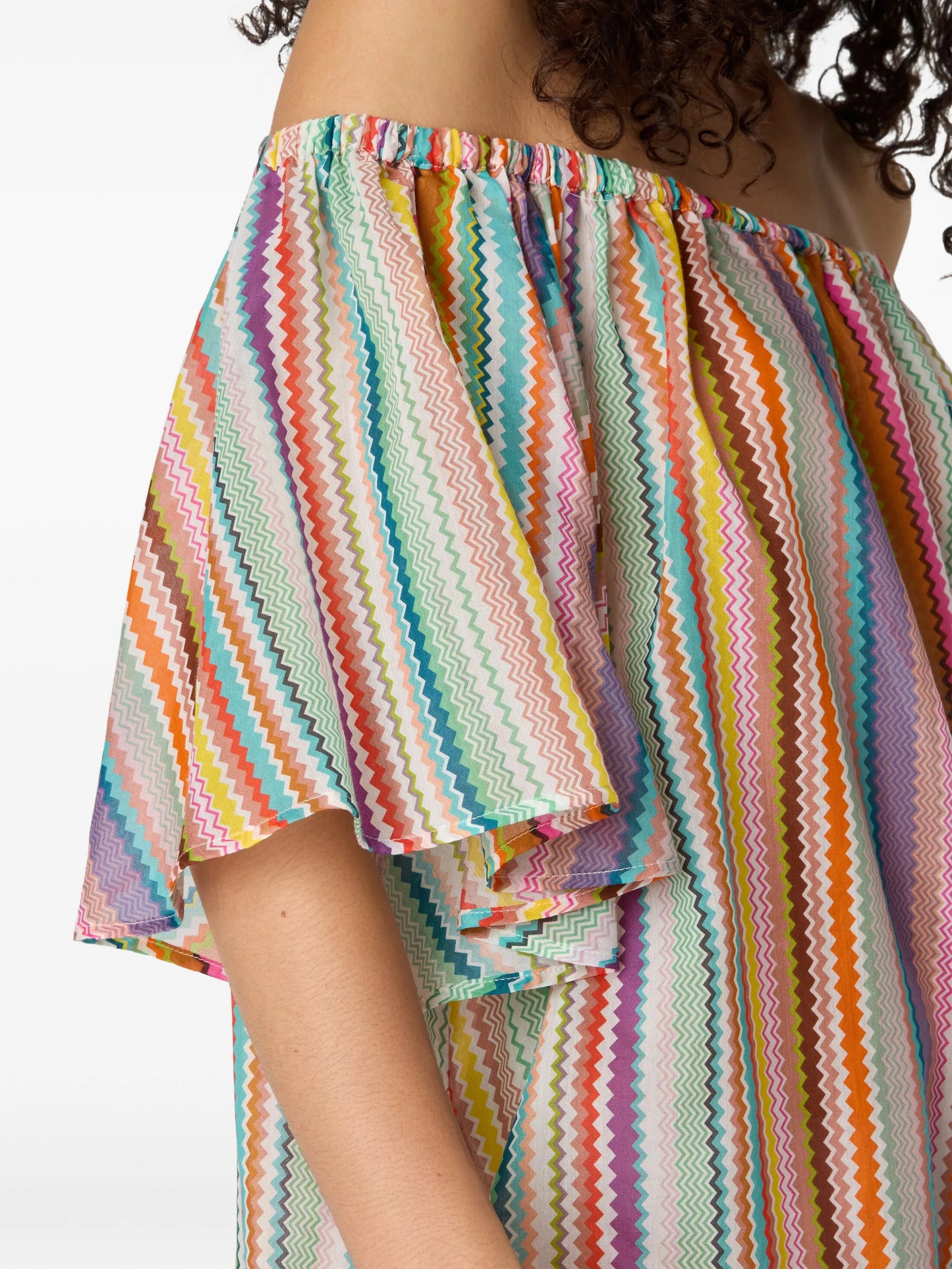 off-shoulder zigzag-pattern cover-up