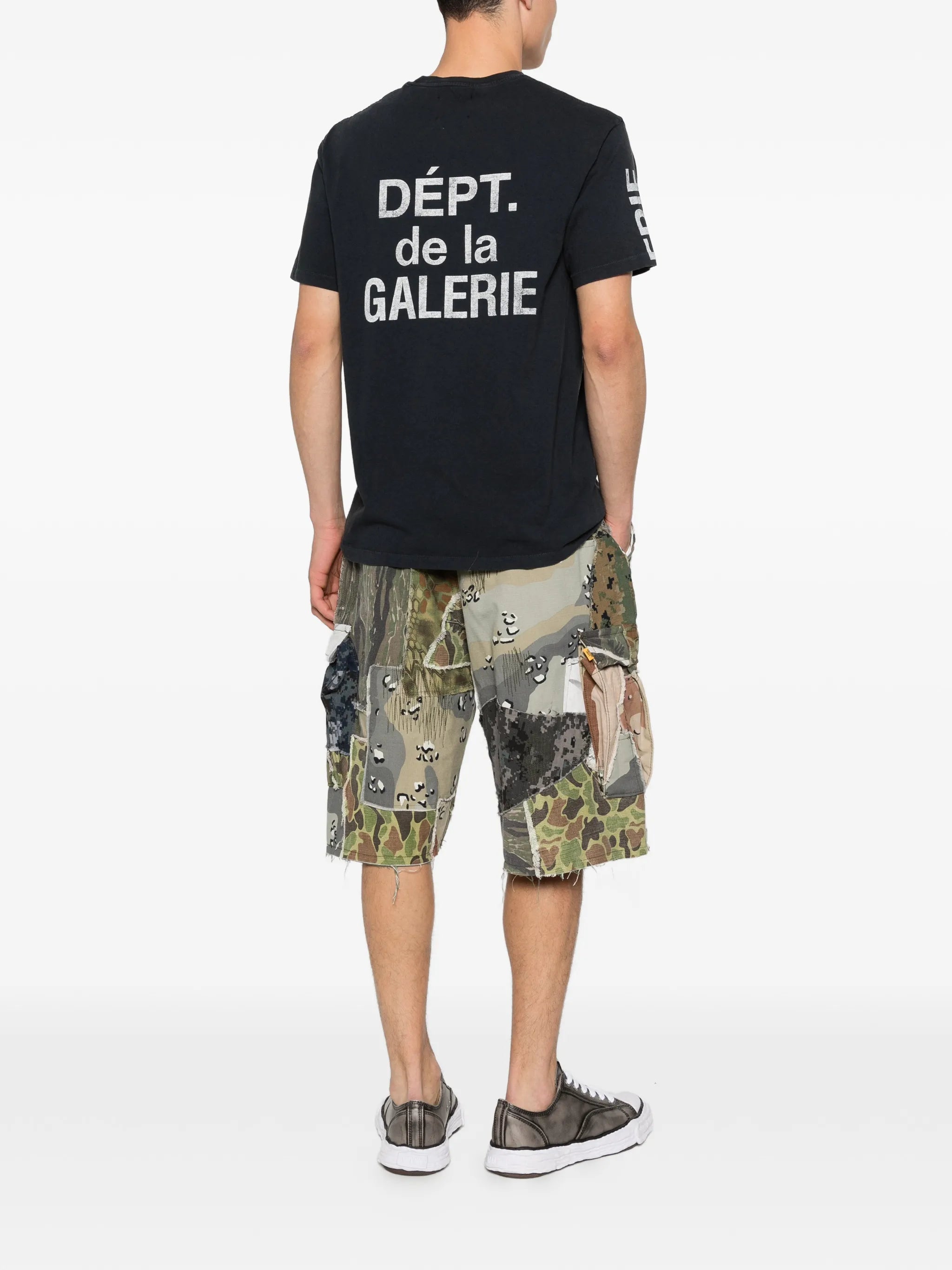 Collector logo-print T-shirt