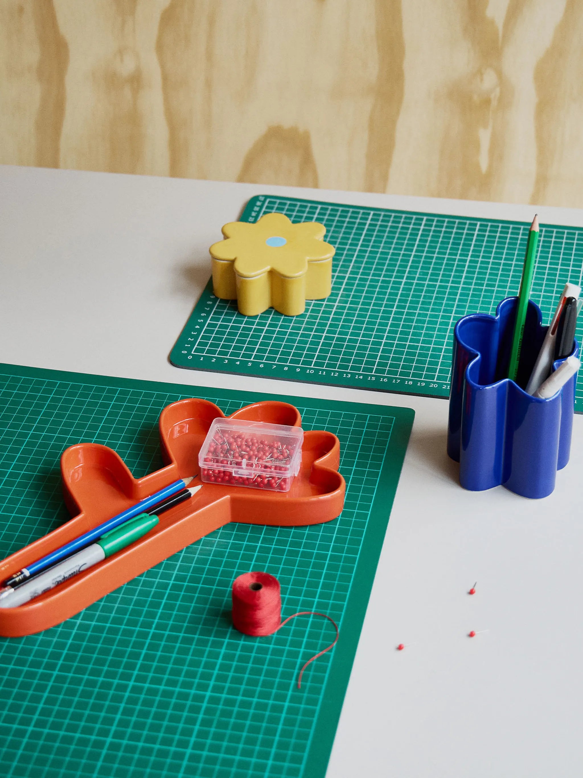 Oddments desk accessories (set of three)