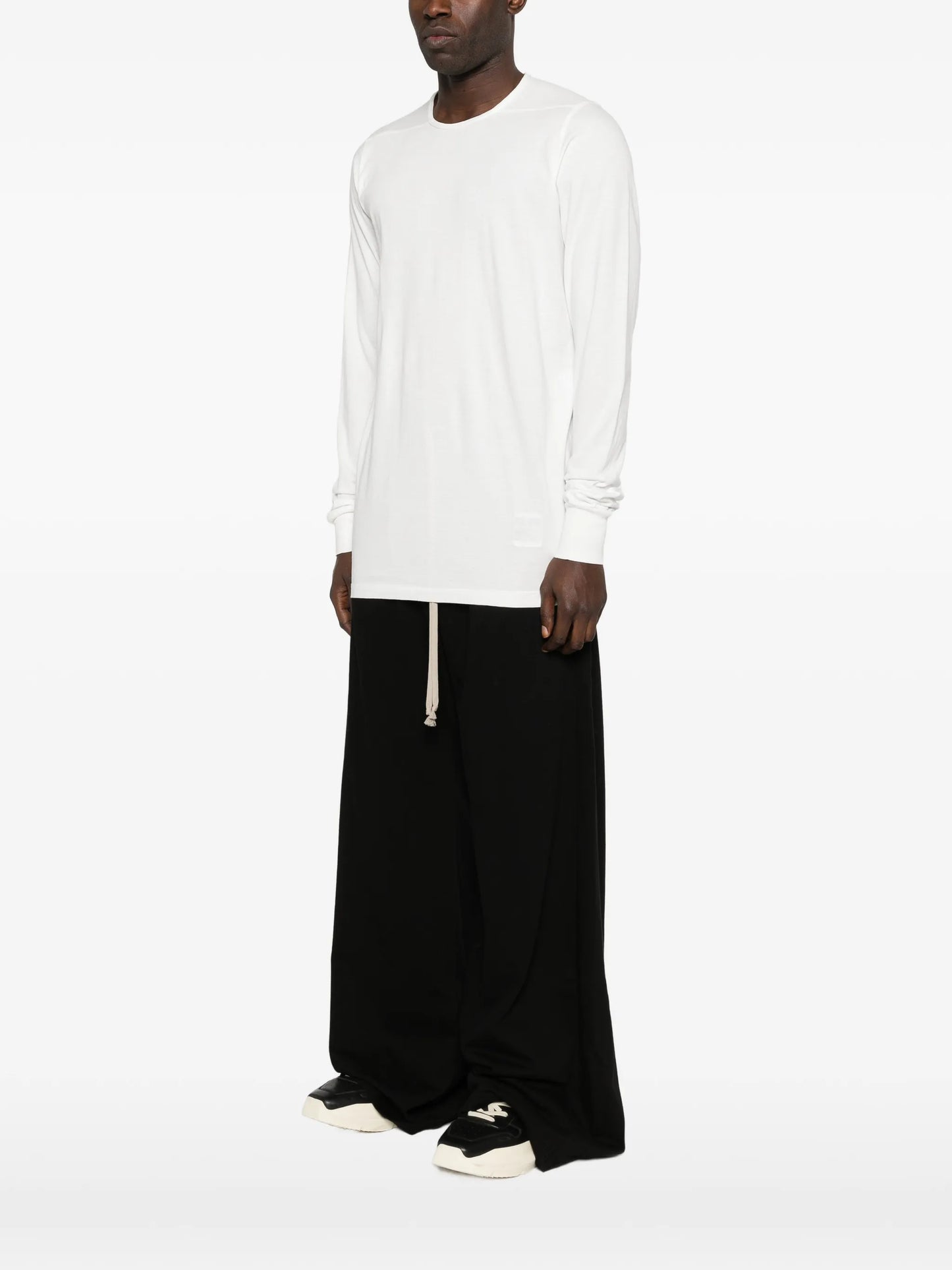 long-sleeve T-shirt