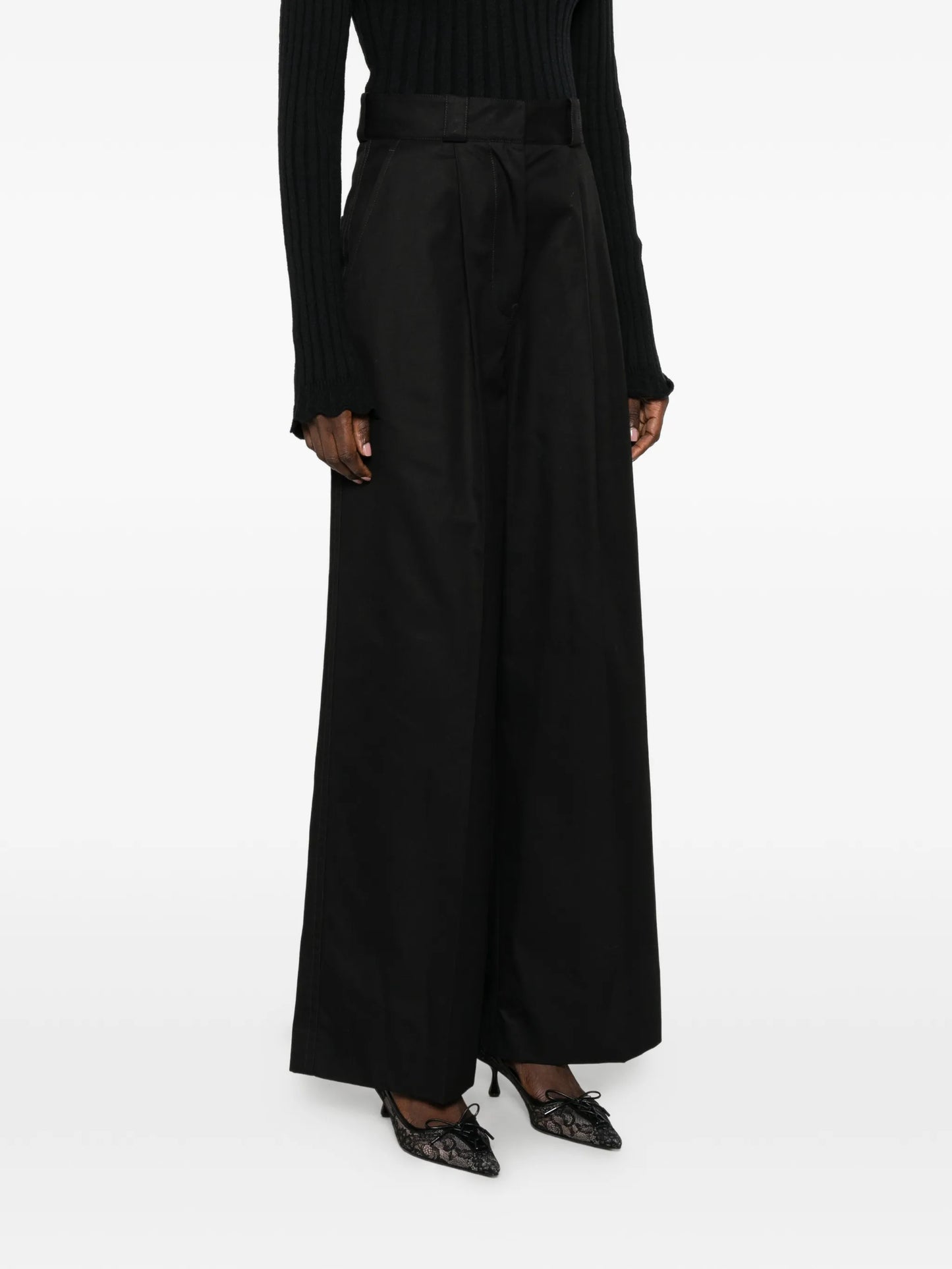high-waist belt-loops trousers