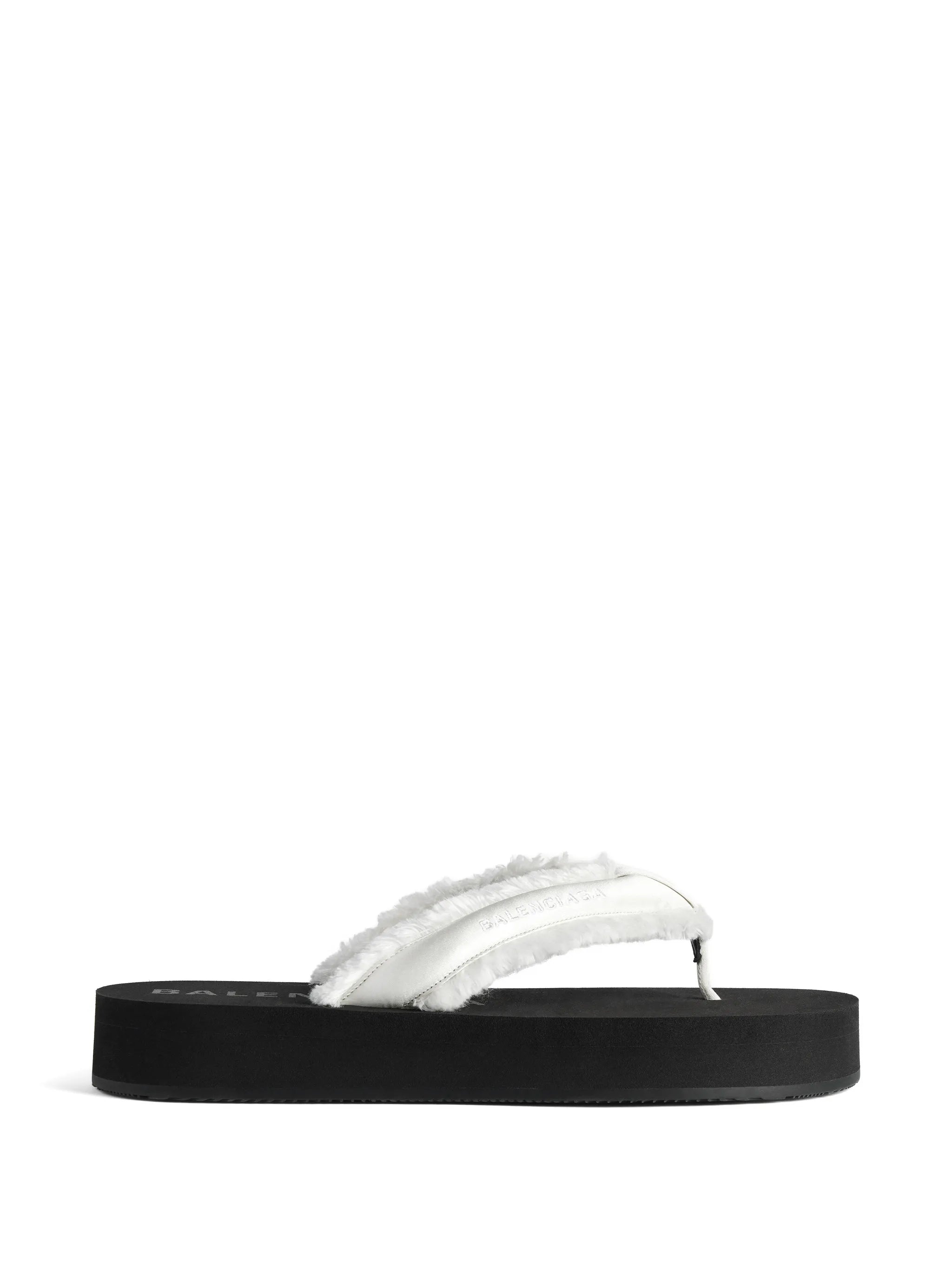Jet Leg frayed slippers