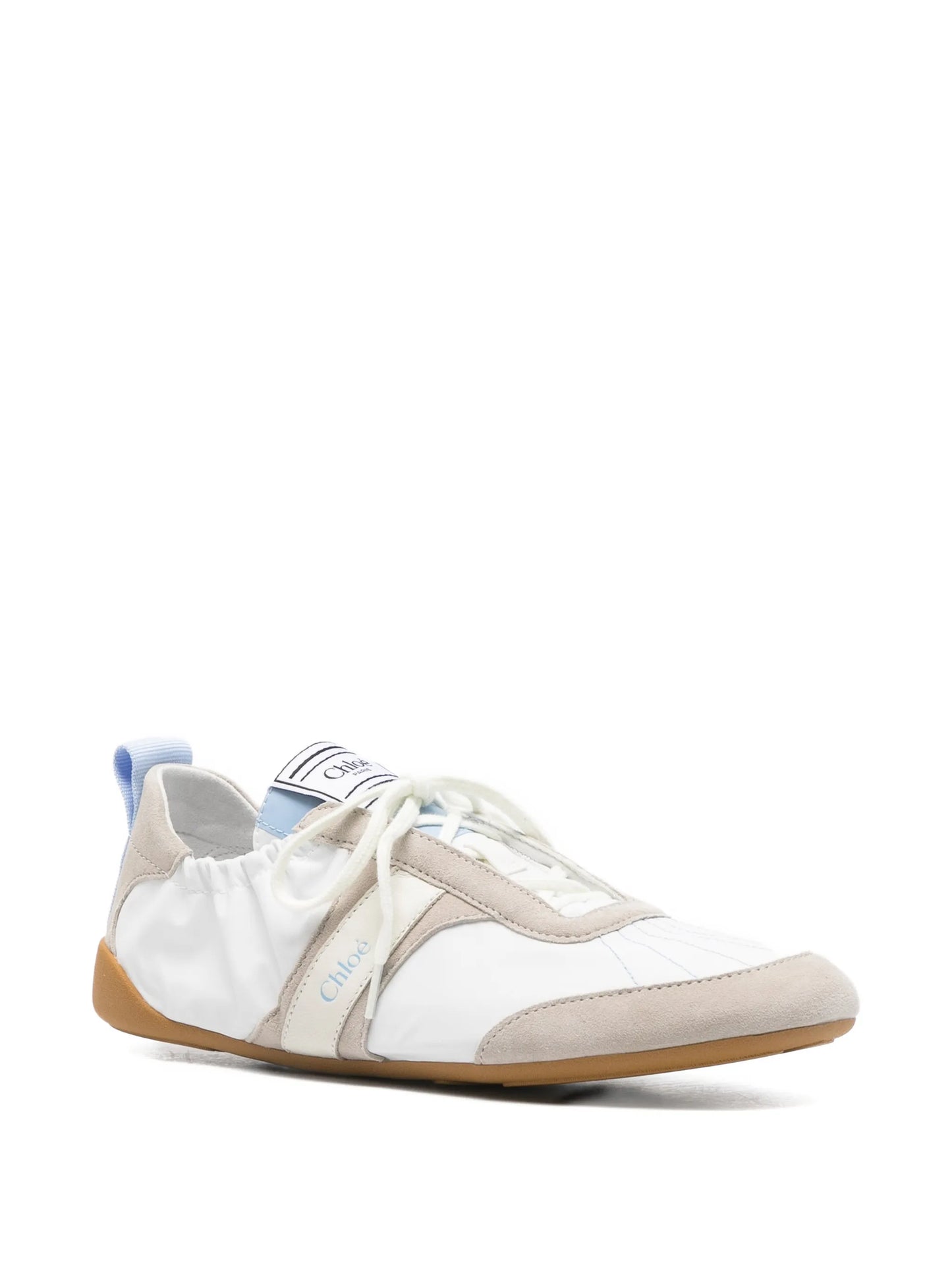 Kick lace-up fastening sneakers