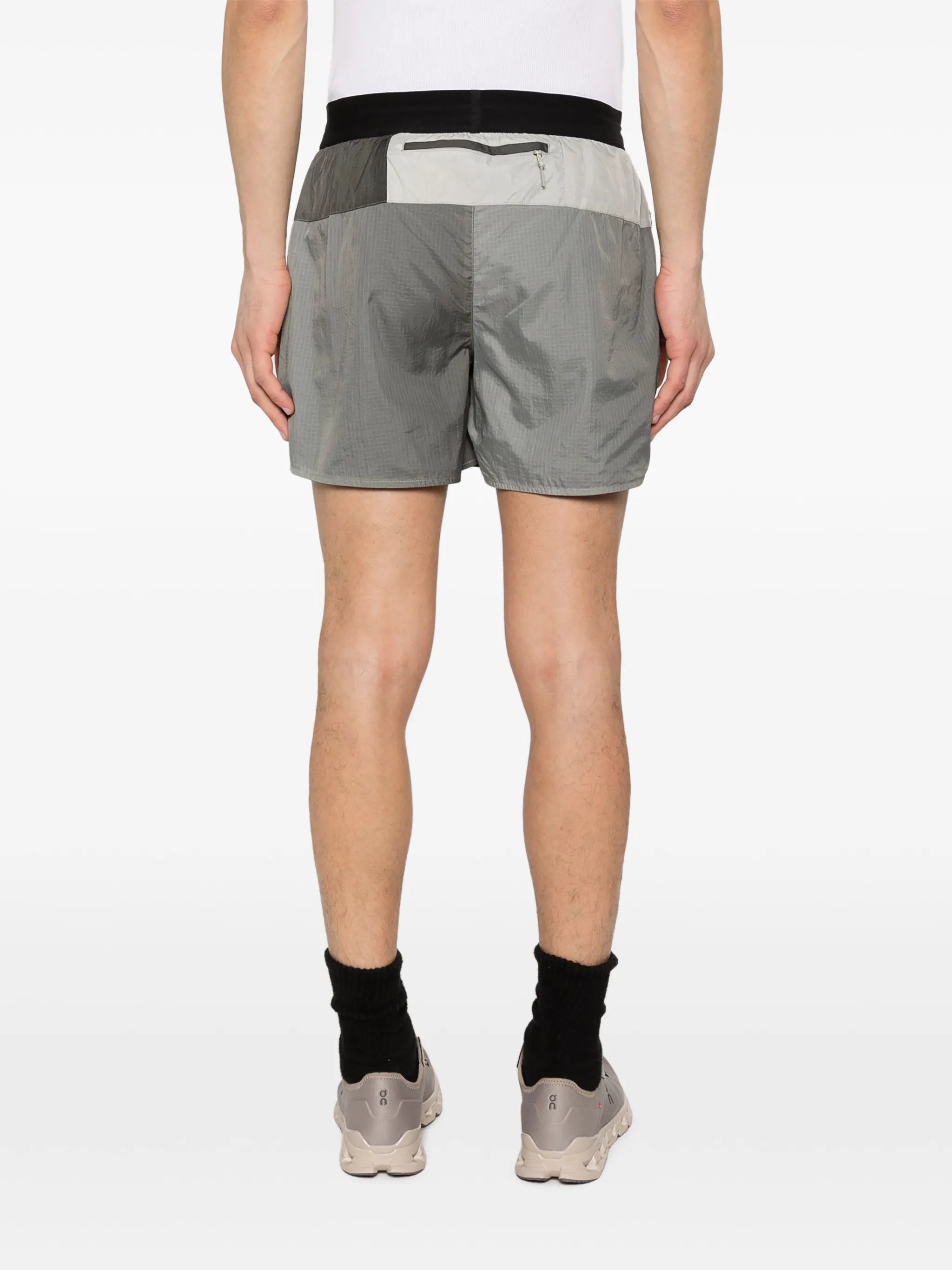 logo-detail shorts
