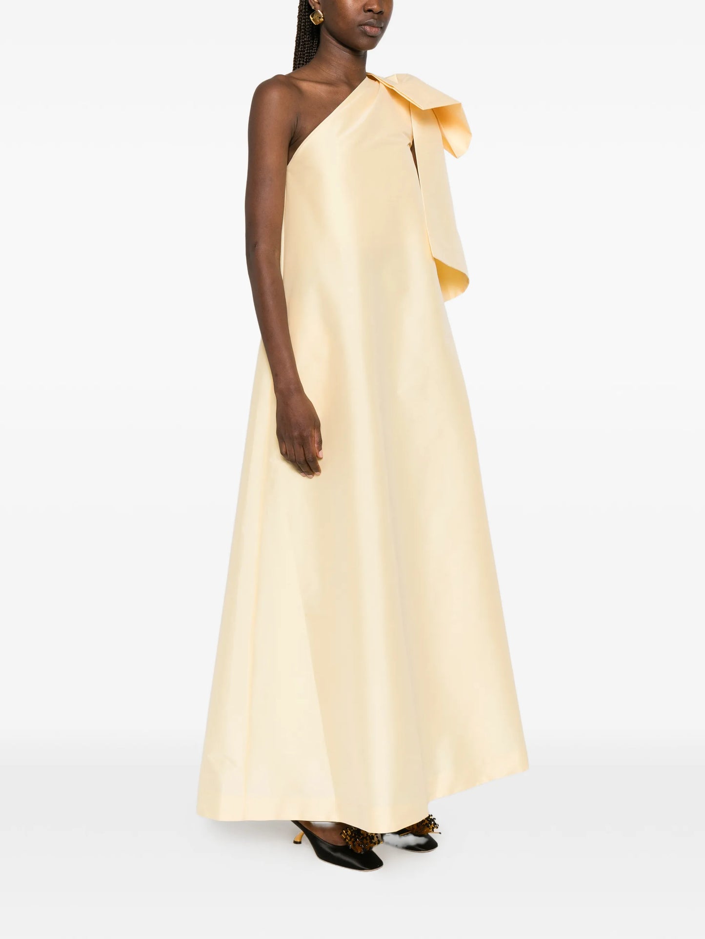 Winnette one-shoulder bow maxi dress