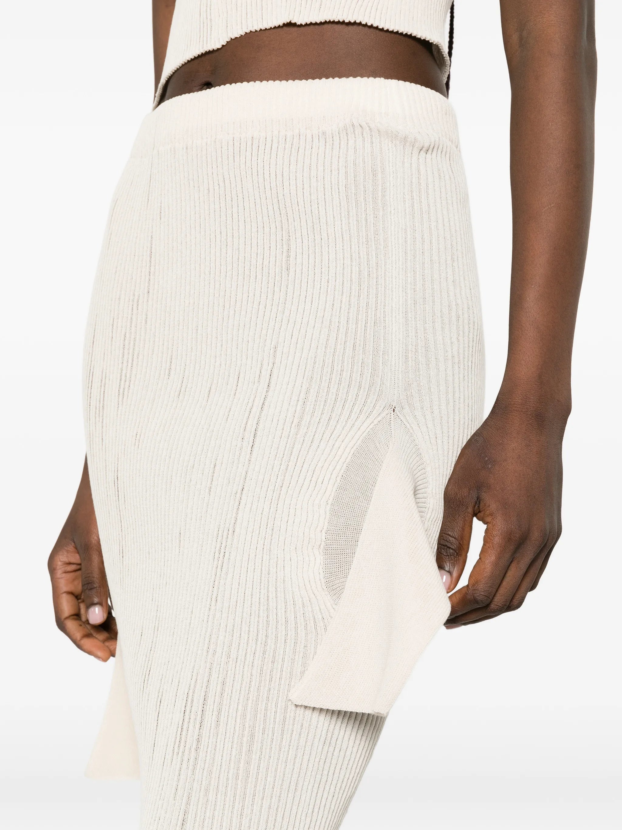 ruffled skirt