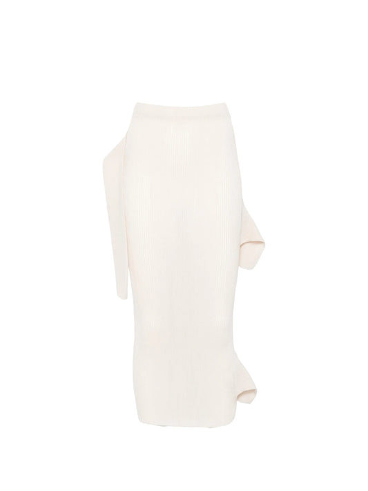 ruffled skirt