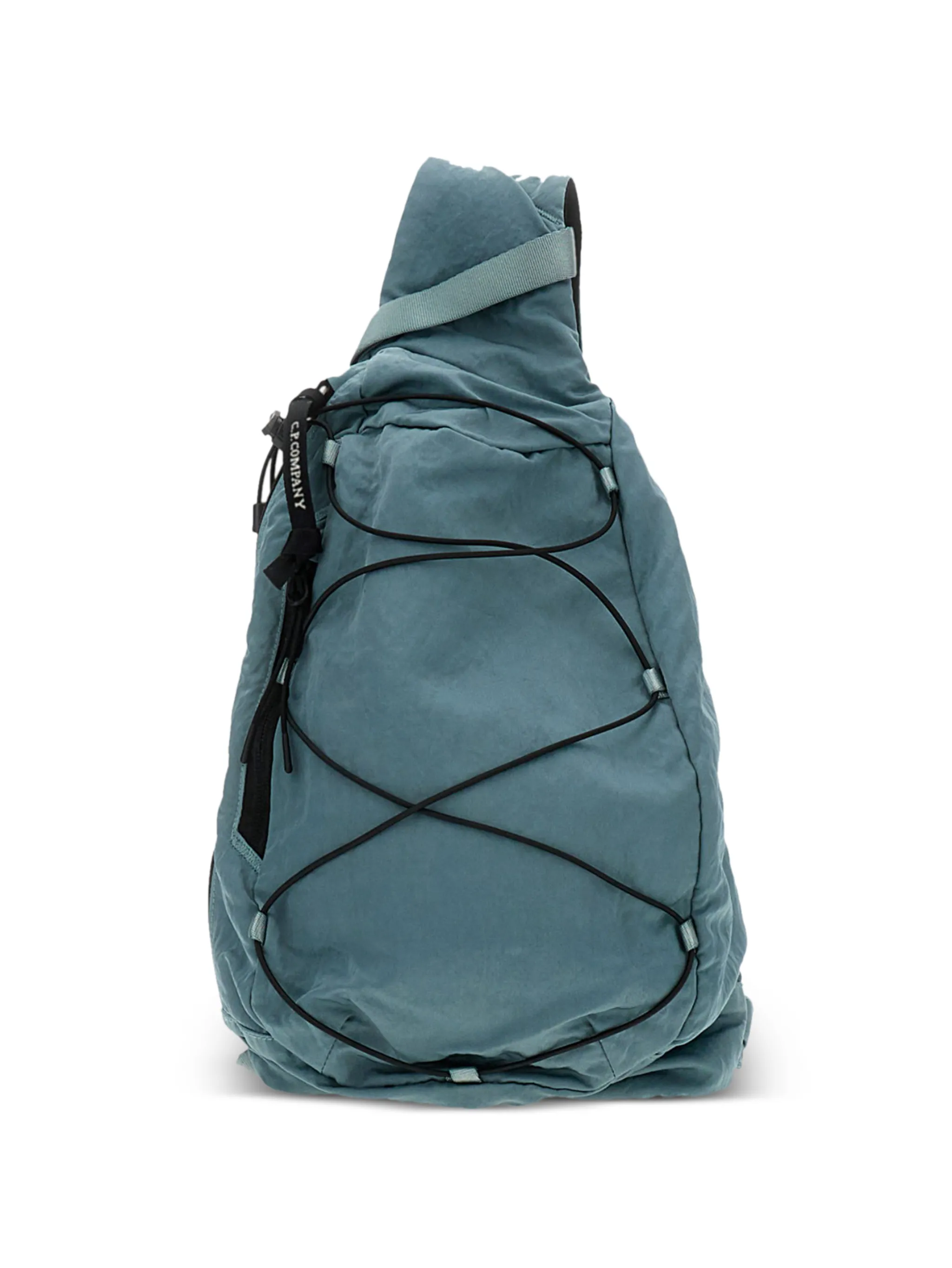 zip-fastening backpack