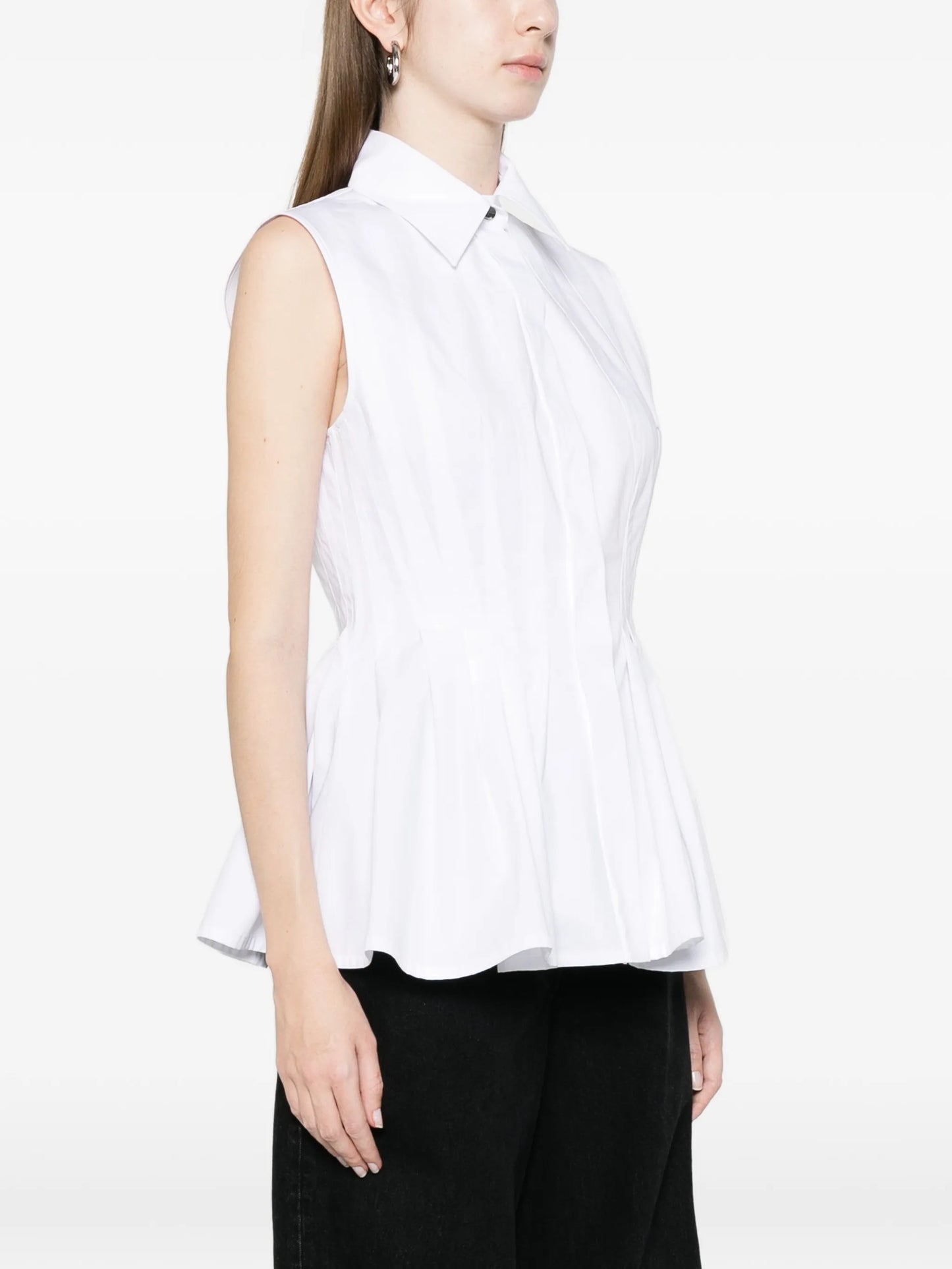 pleated sleeveless shirt