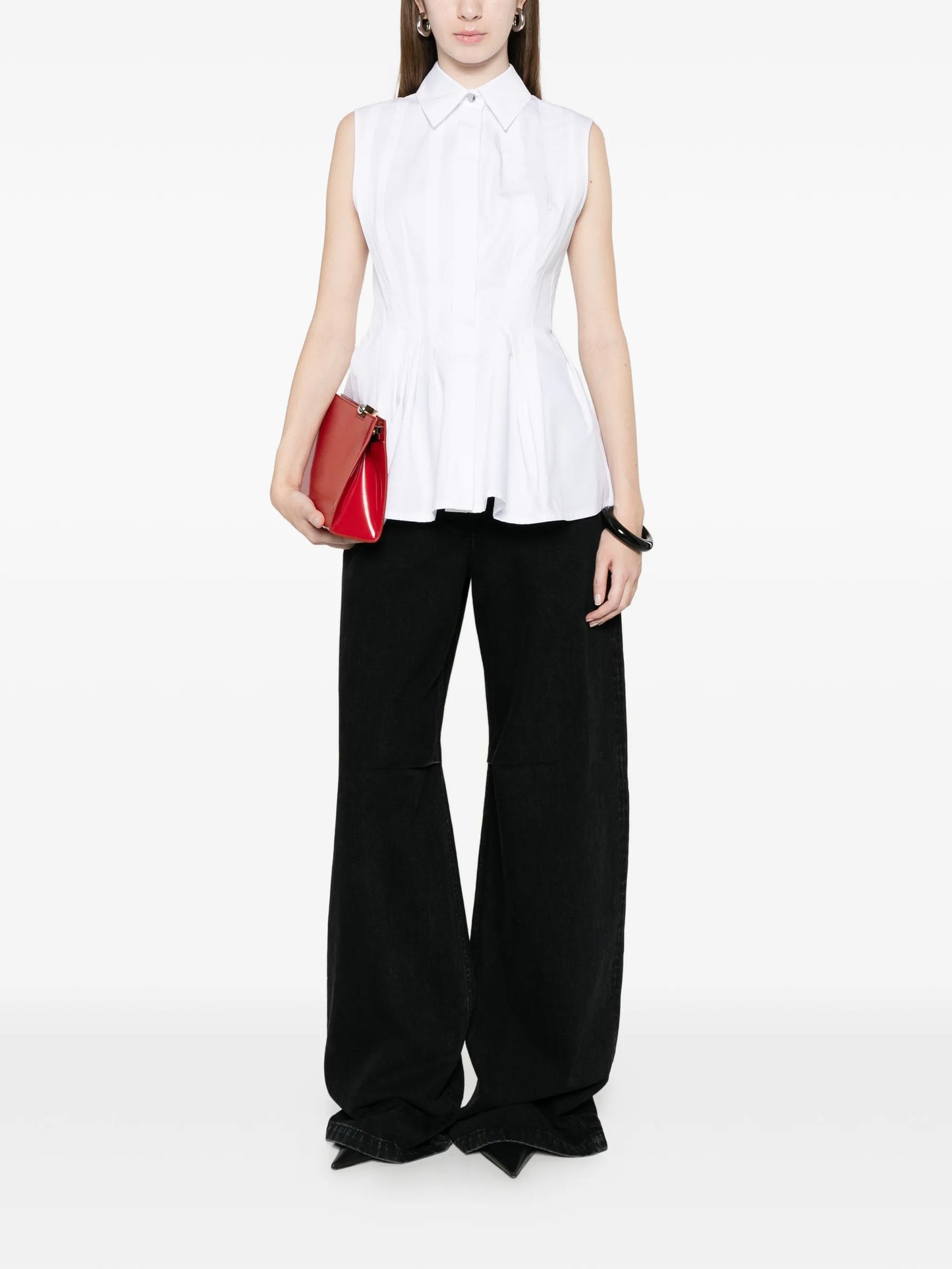 pleated sleeveless shirt