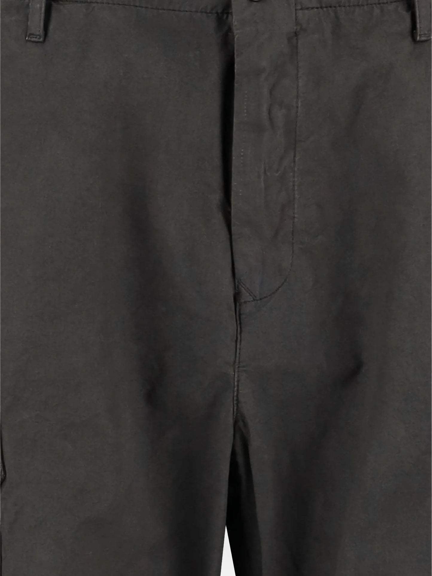 cargo-pockets straight-leg trousers