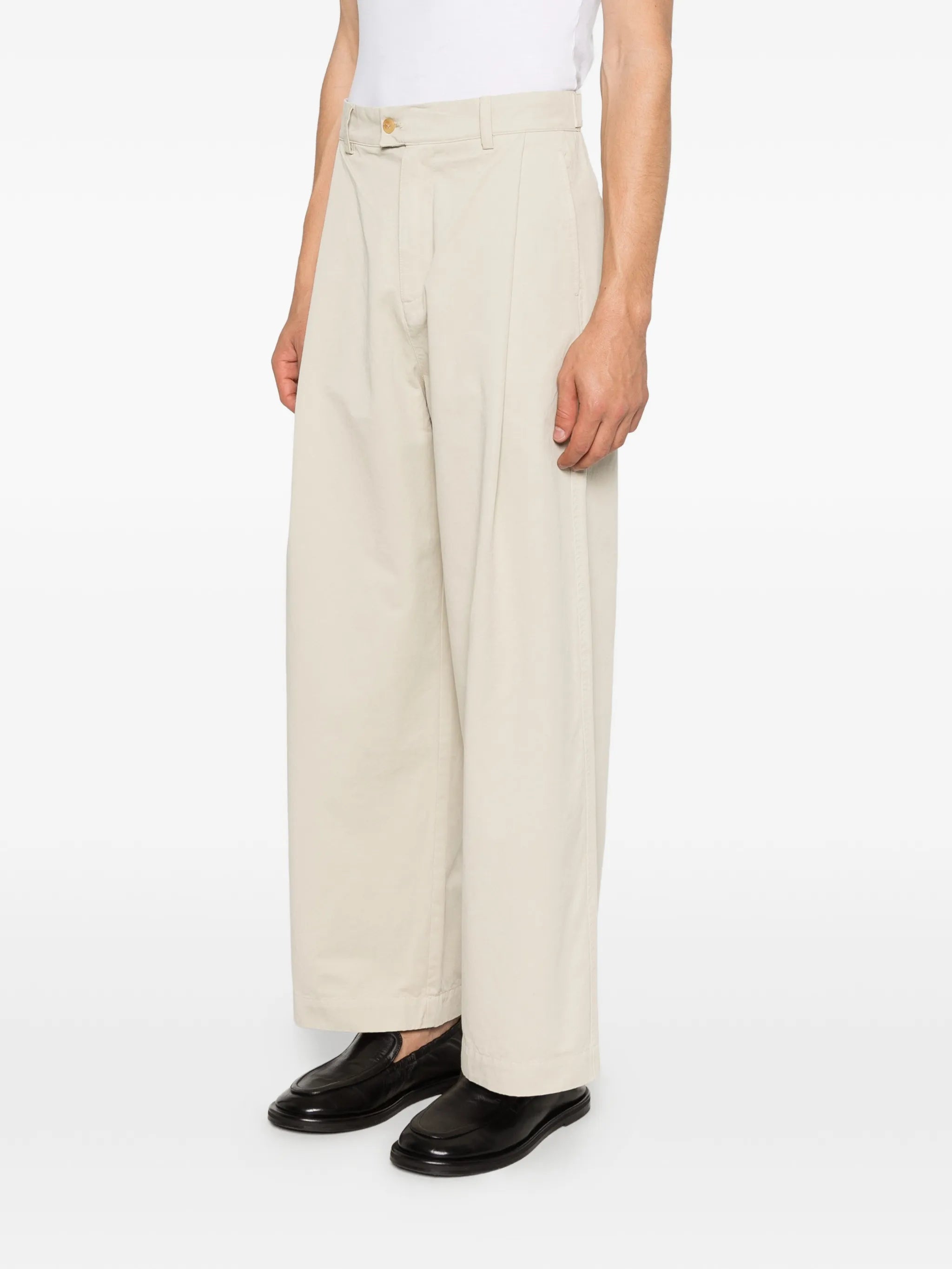 straight leg trousers