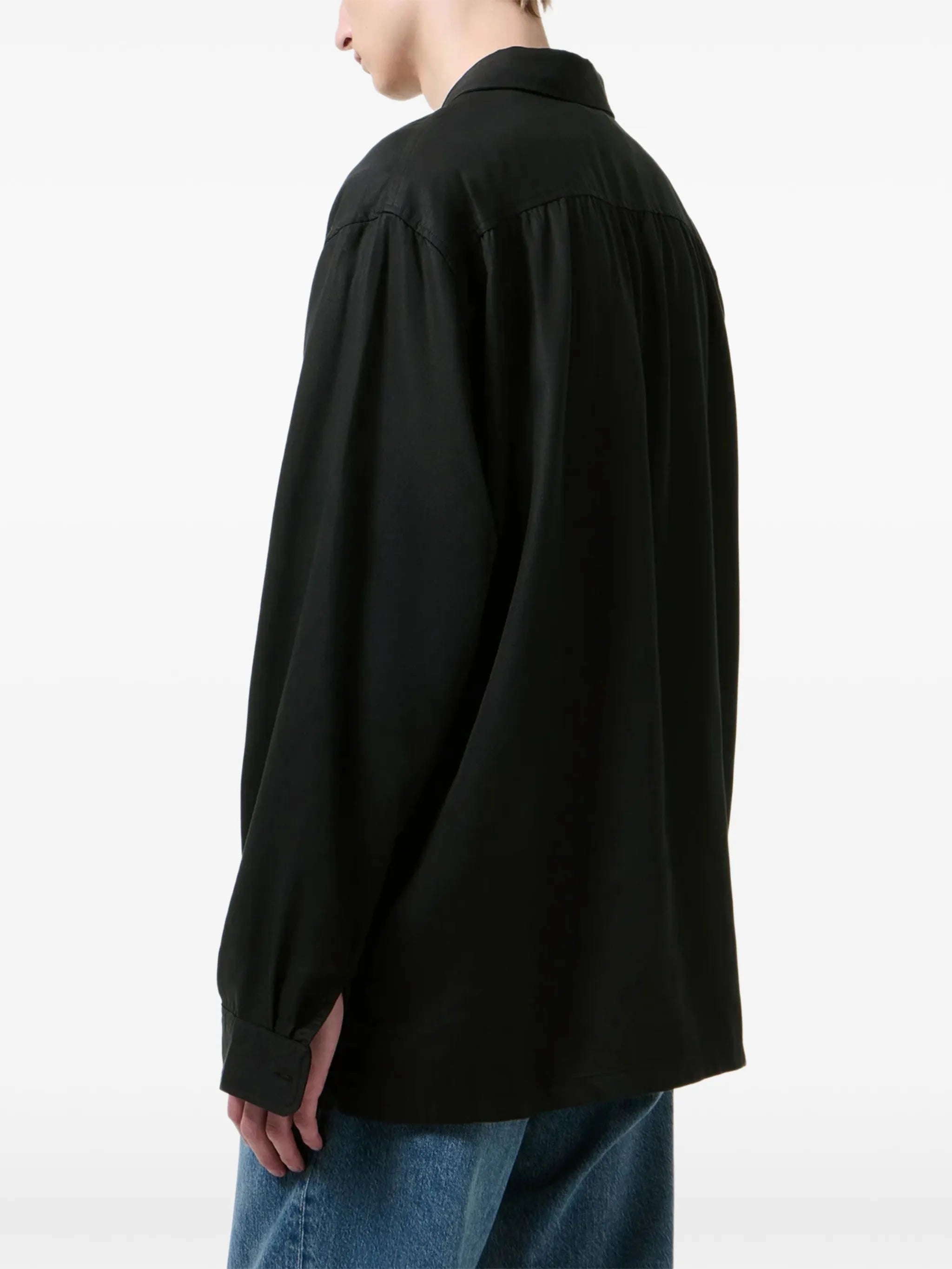 long-sleeves shirt