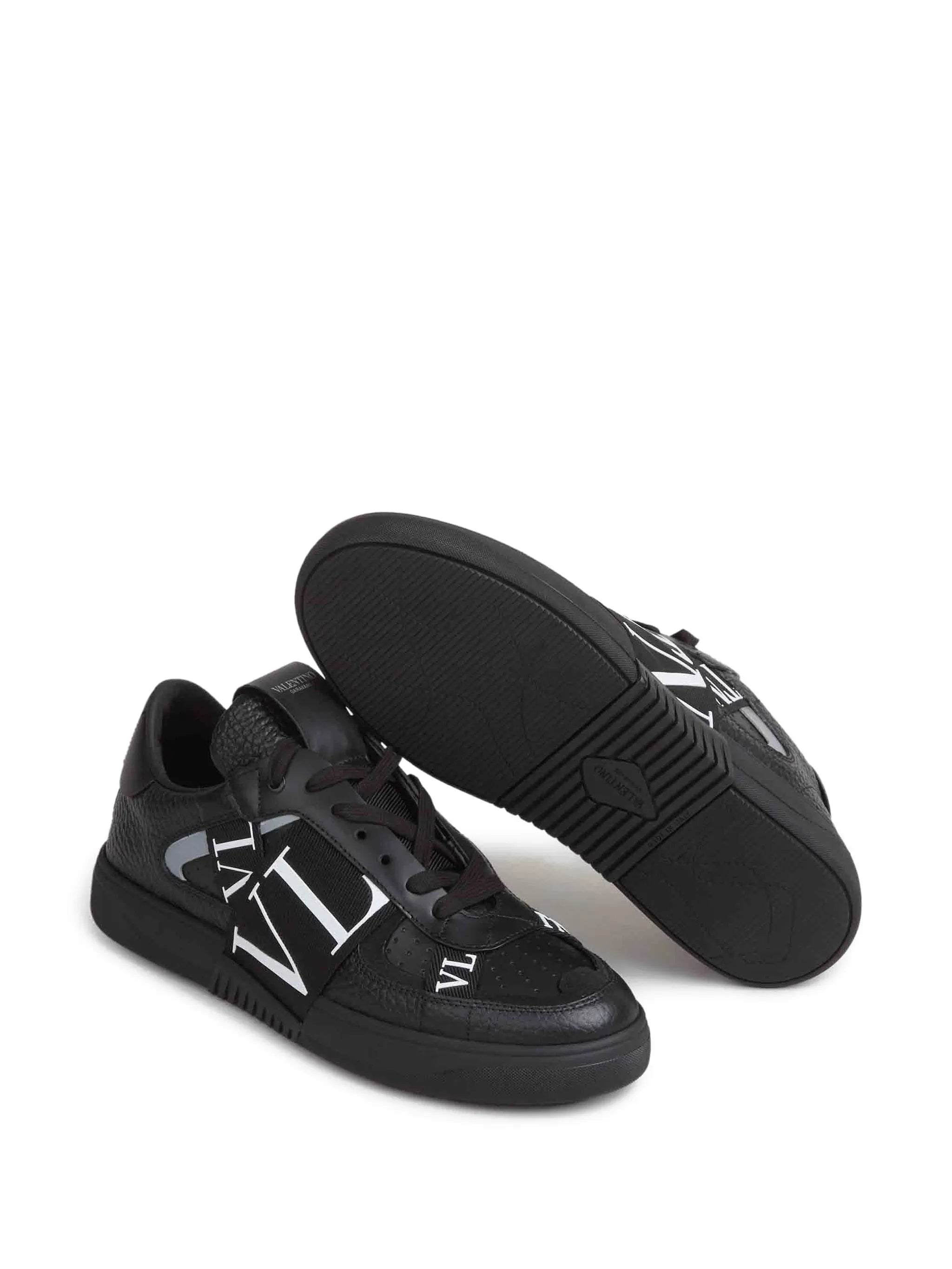 VL7N sneakers