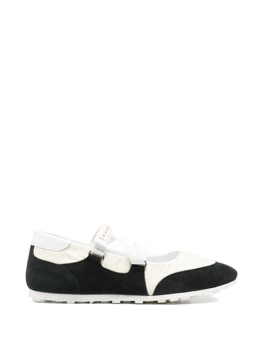 round-toe ballet flats