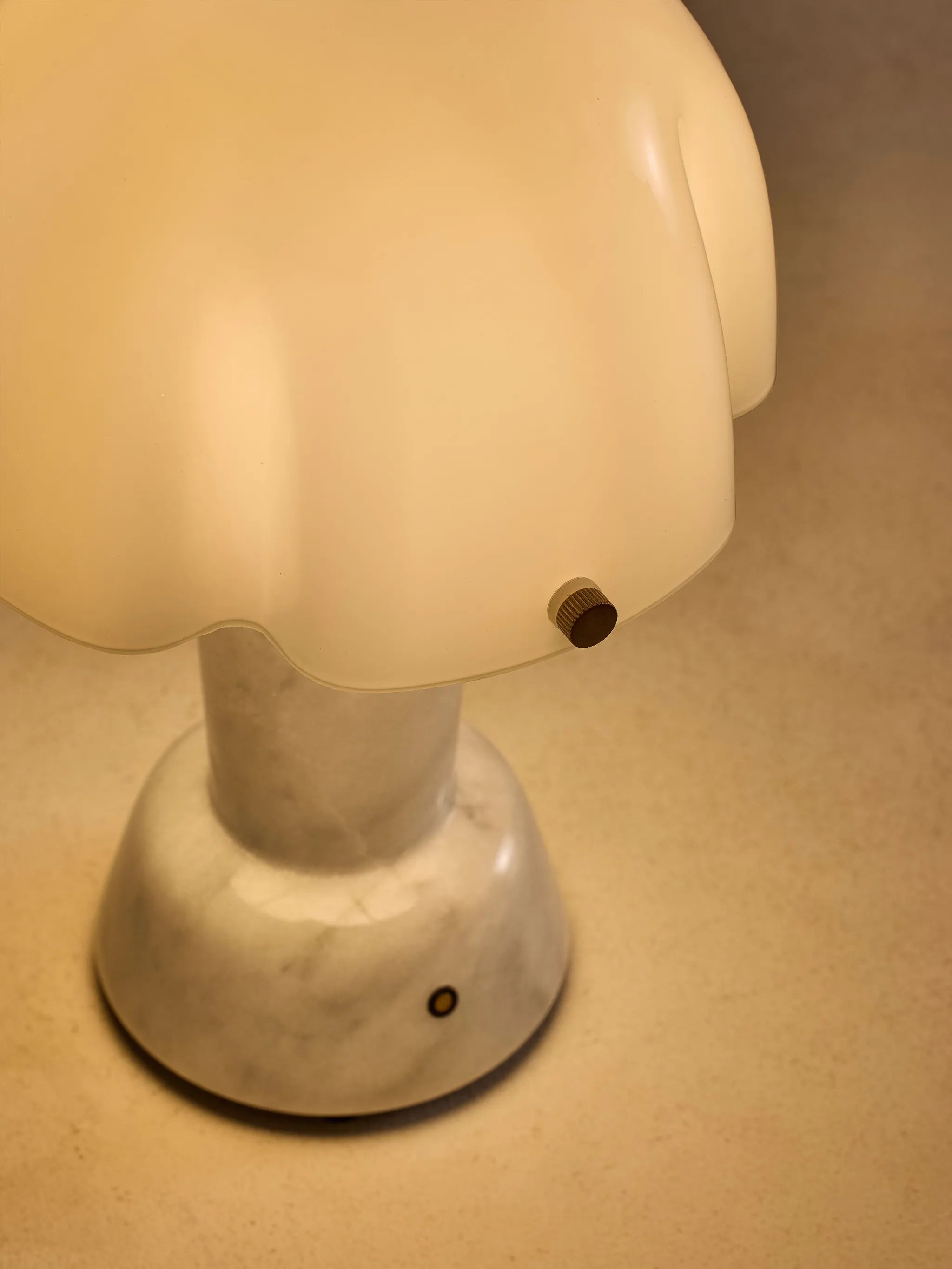 Rio marble portable lamp