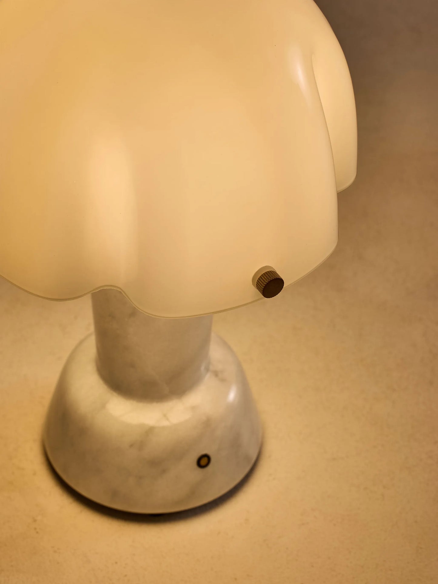 Rio marble portable lamp