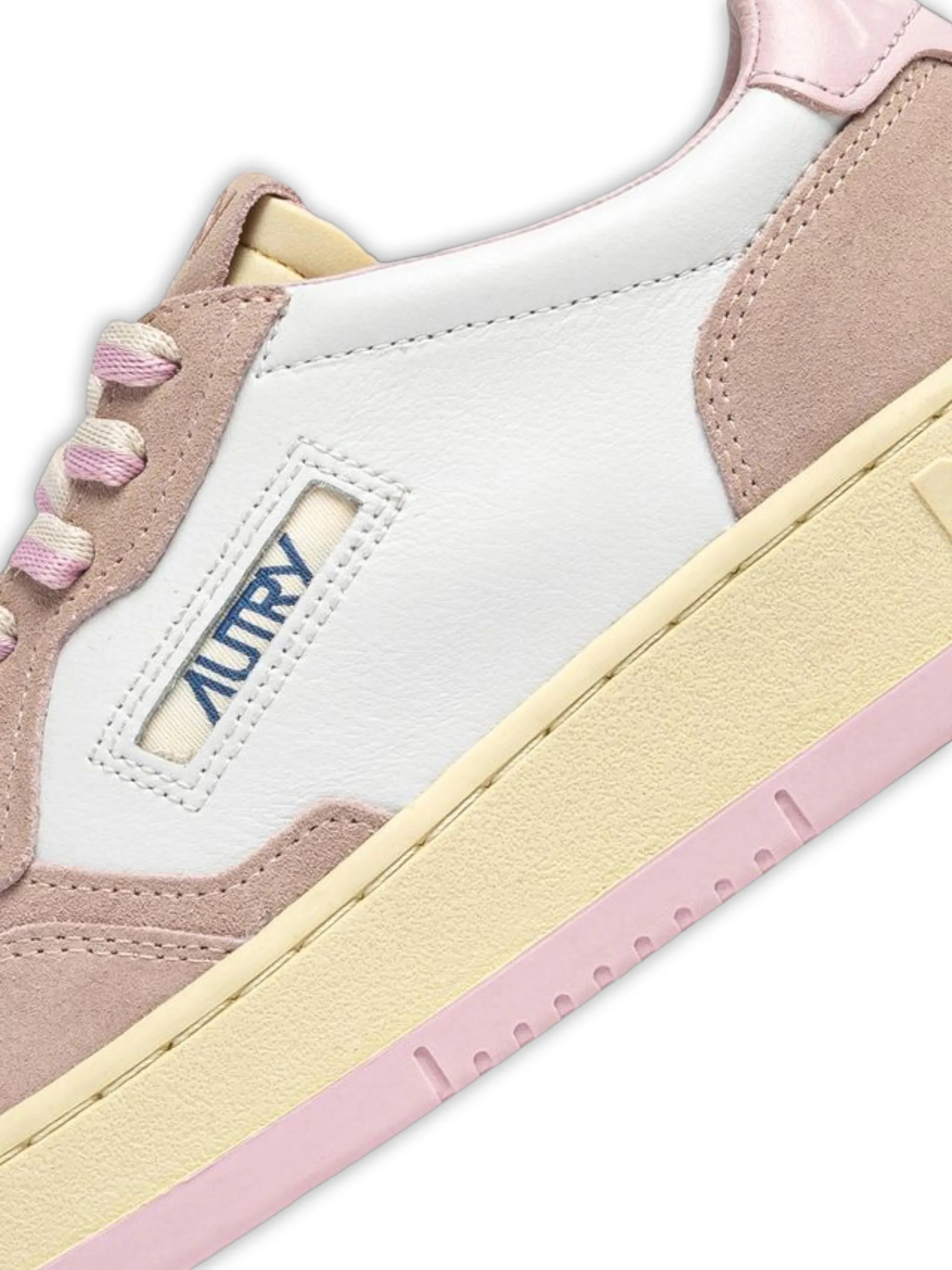 Medalist low sneakers