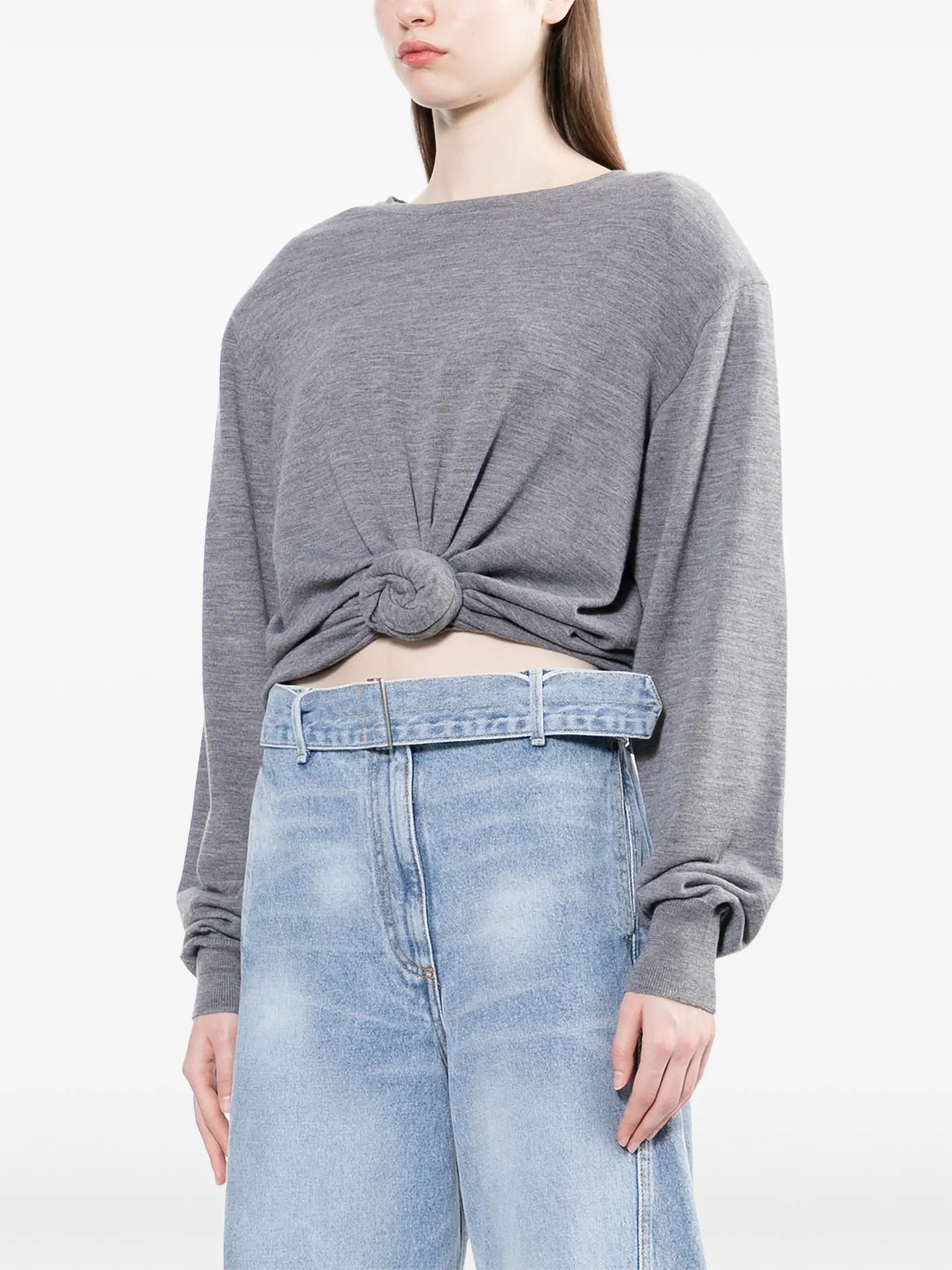 long-sleeved jumper