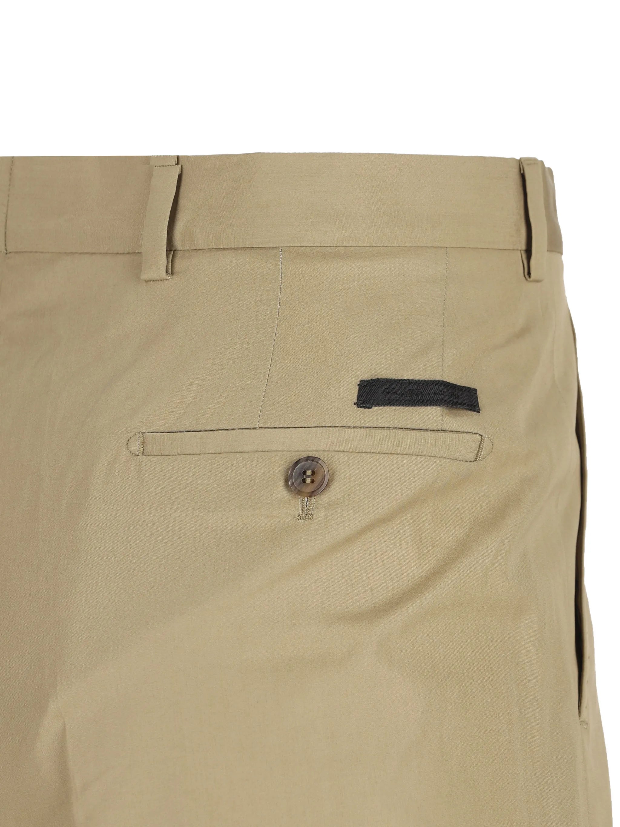 button patch pocket trousers