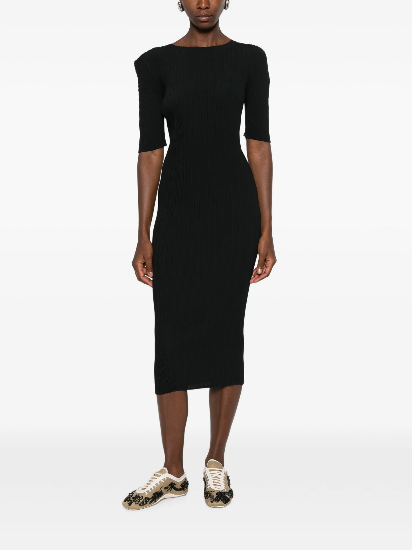 box-shoulder pleats midi dress