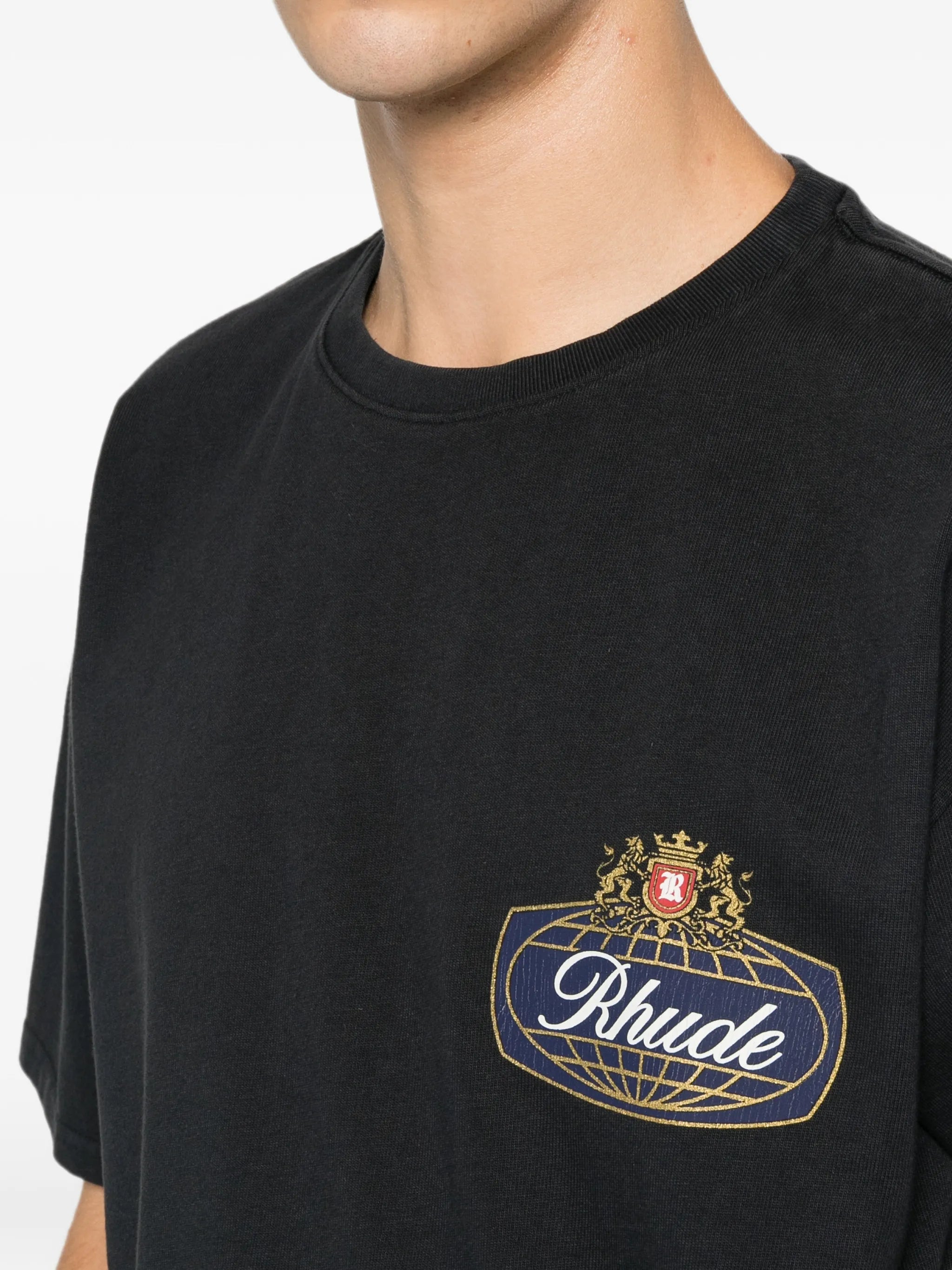 safari crest tee