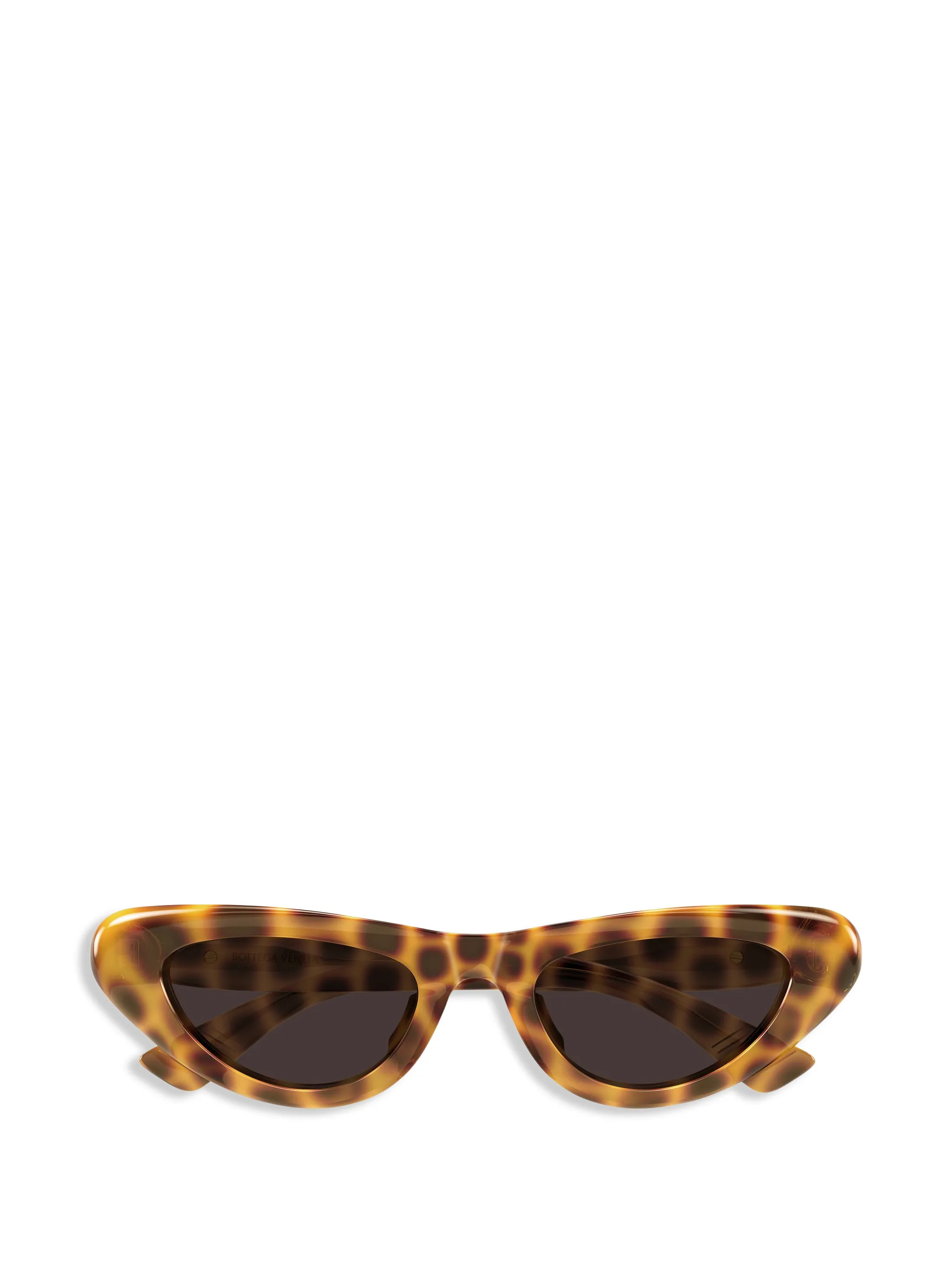 cat-eye sunglasses