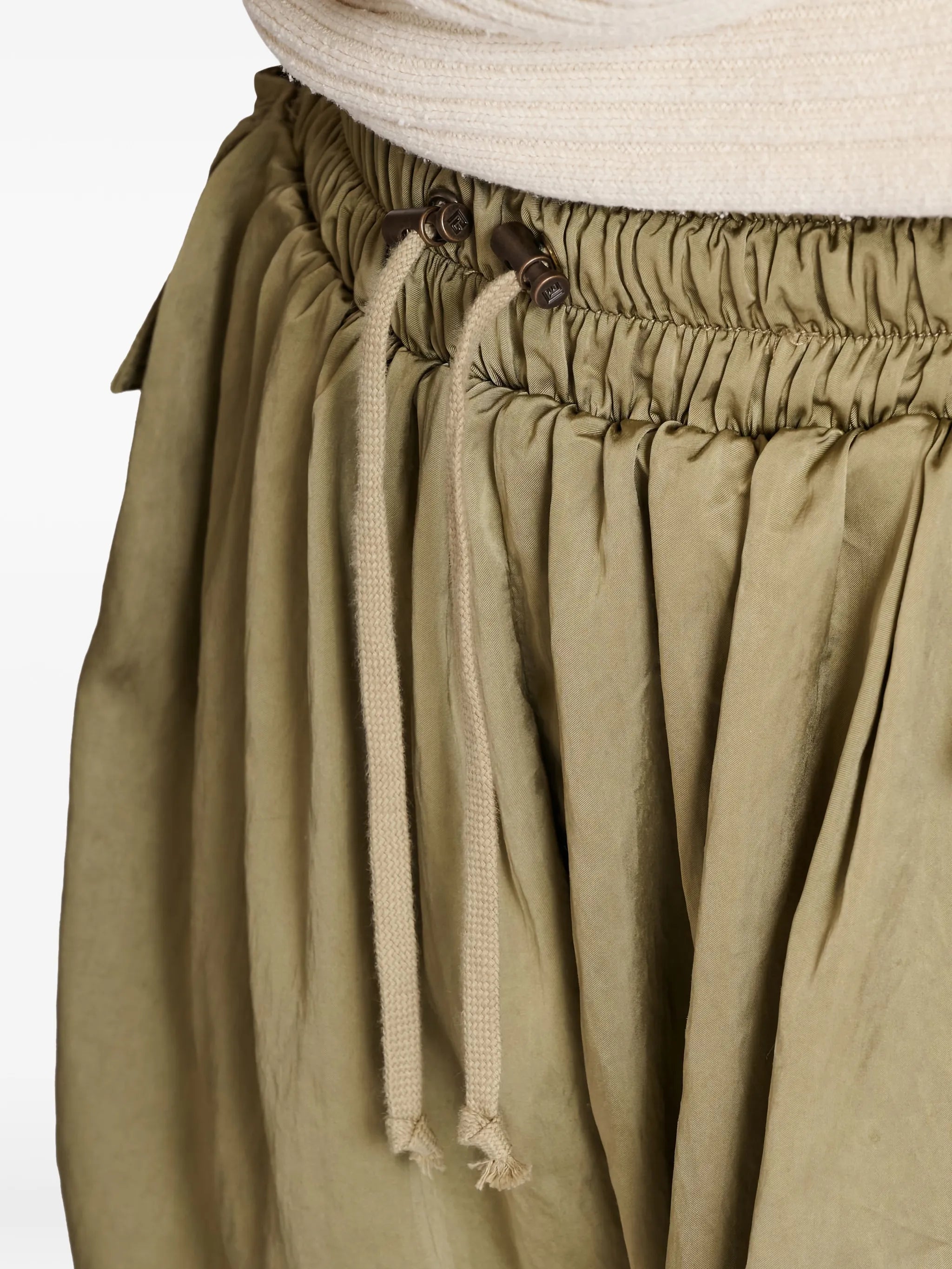 drawstring-fastening cargo shorts
