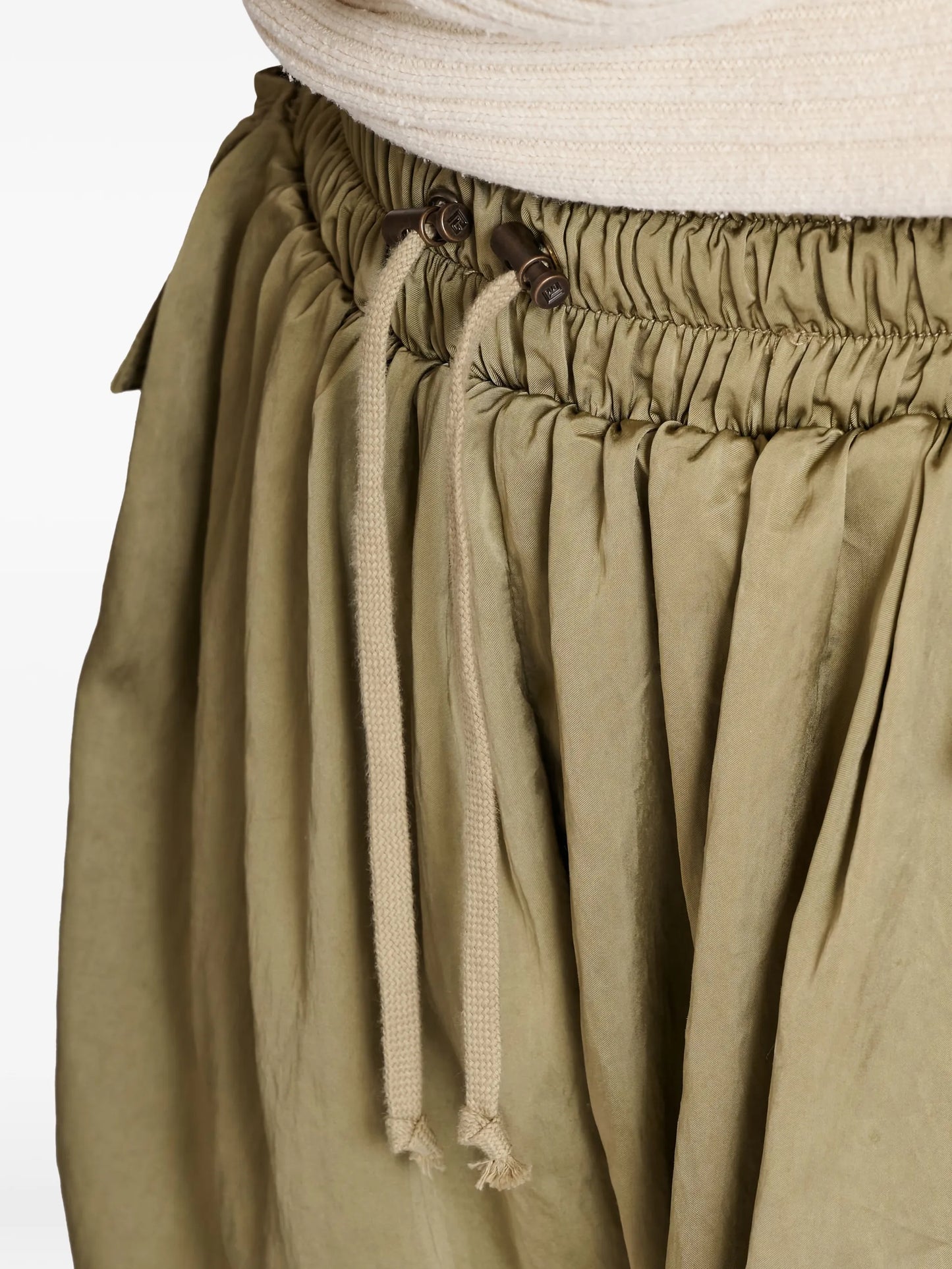drawstring-fastening cargo shorts