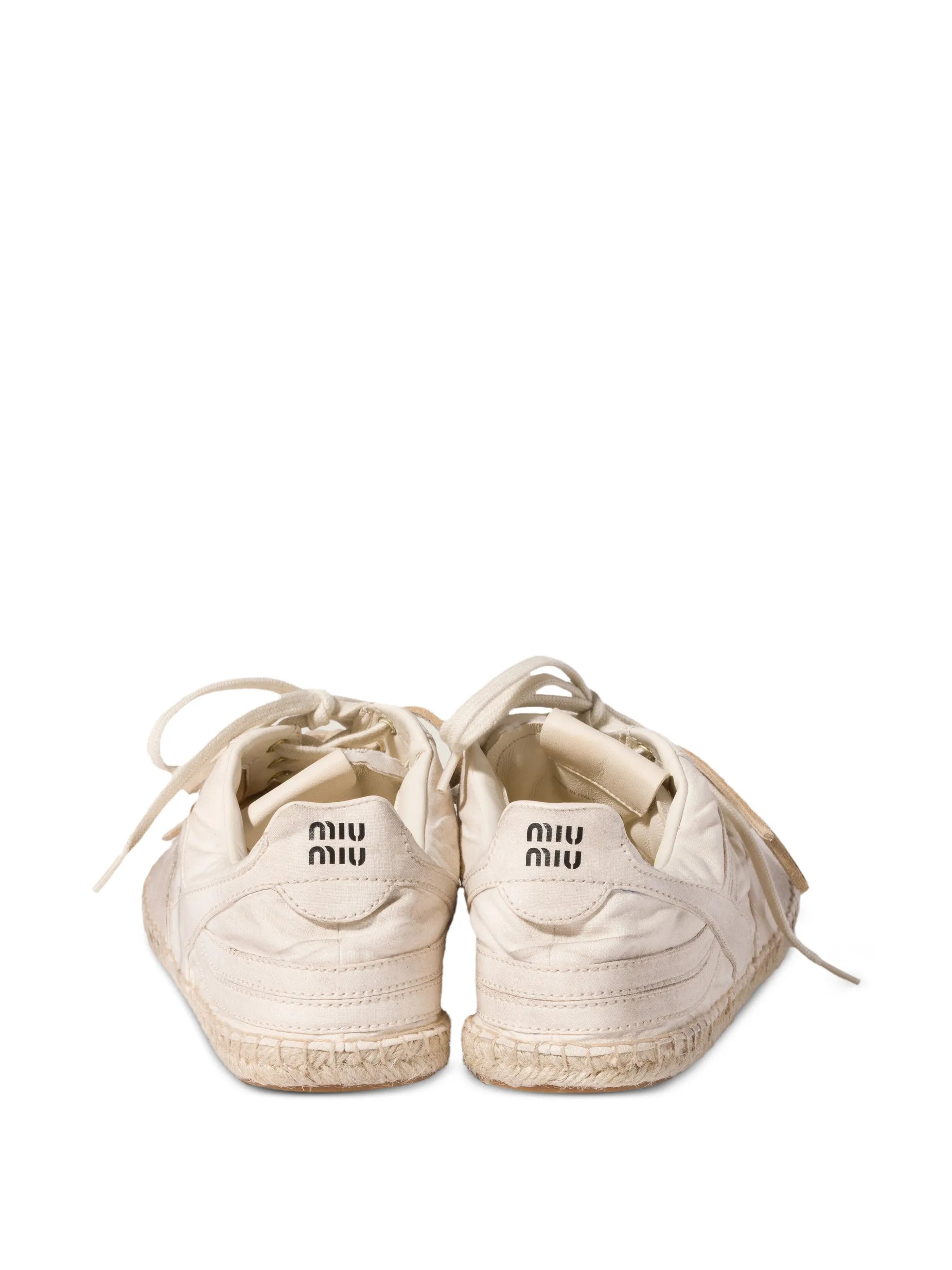 Gymnasium sneakers