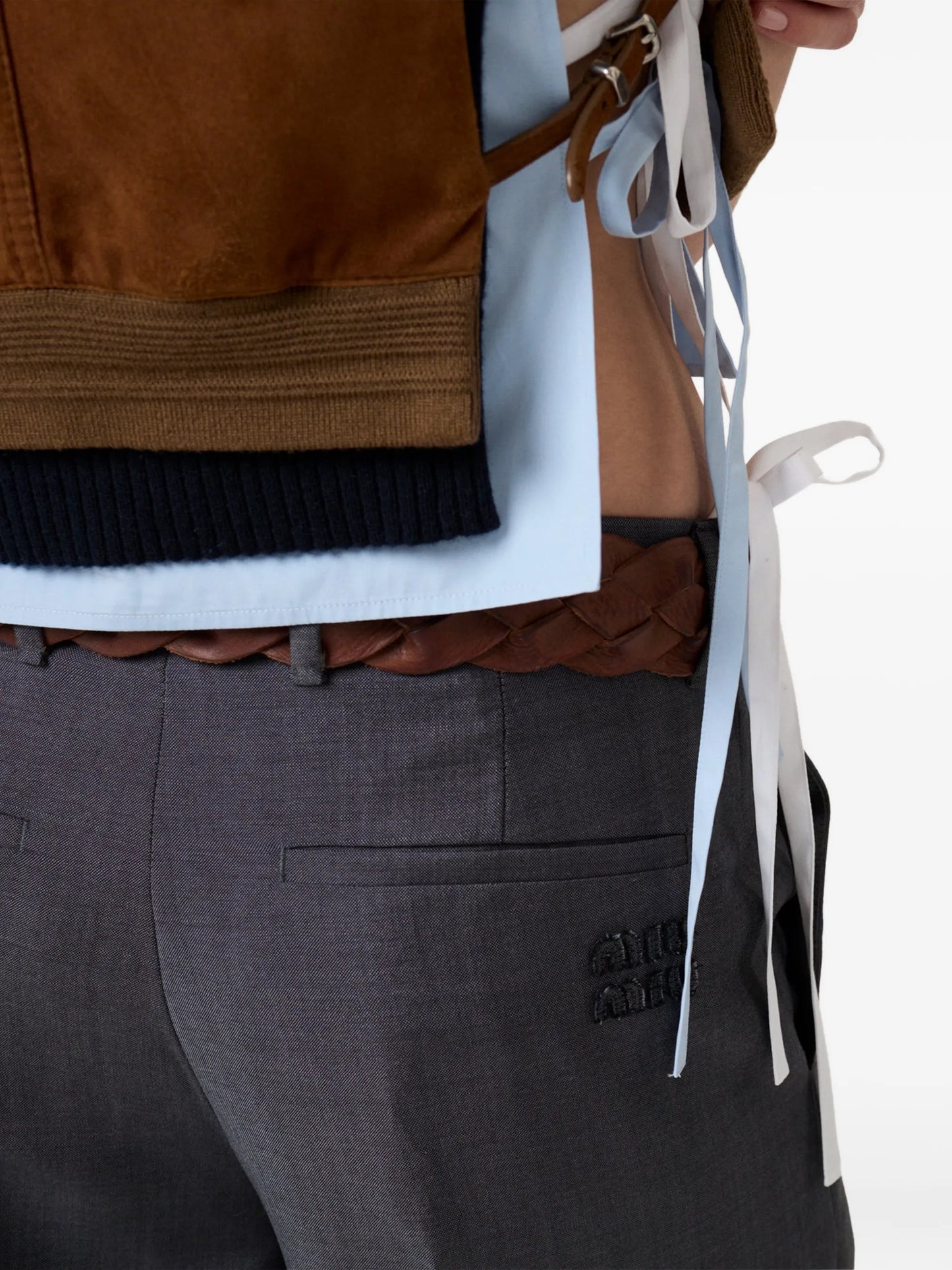 concealed-fastening trousers