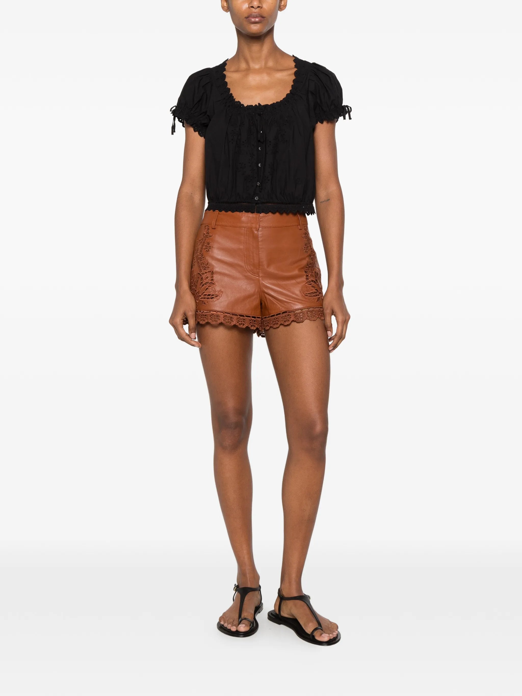 Nera broderie-anglaise blouse
